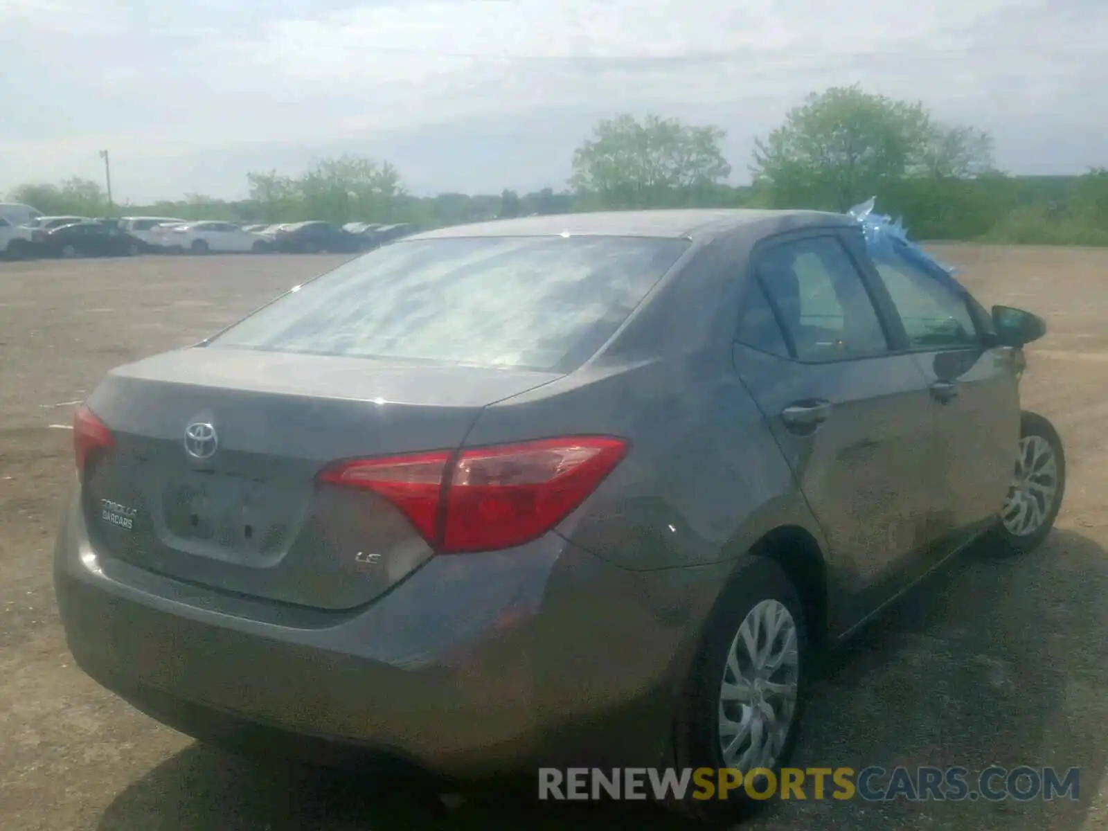 4 Photograph of a damaged car 2T1BURHE1KC218930 TOYOTA COROLLA 2019