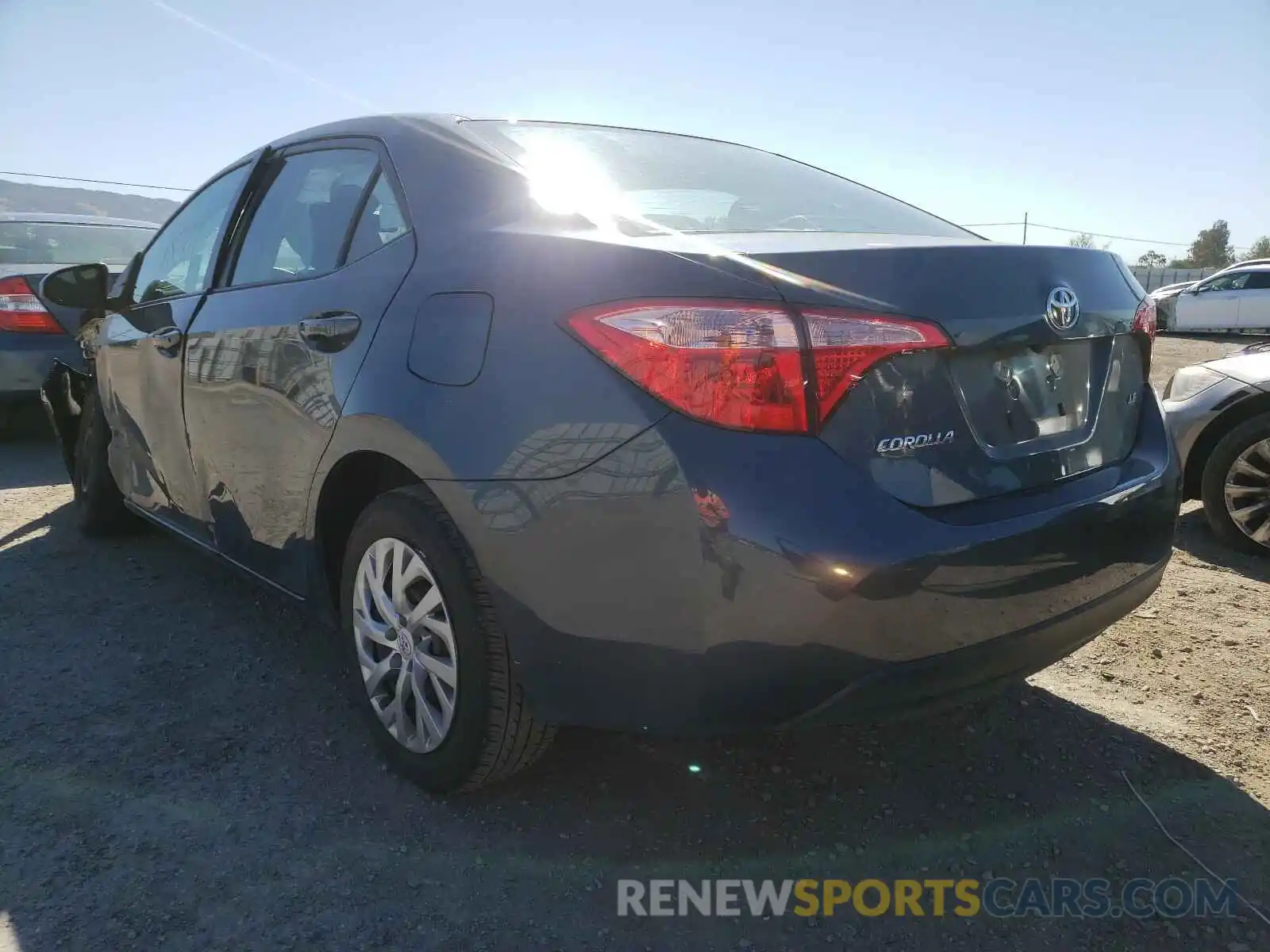 3 Photograph of a damaged car 2T1BURHE1KC220192 TOYOTA COROLLA 2019