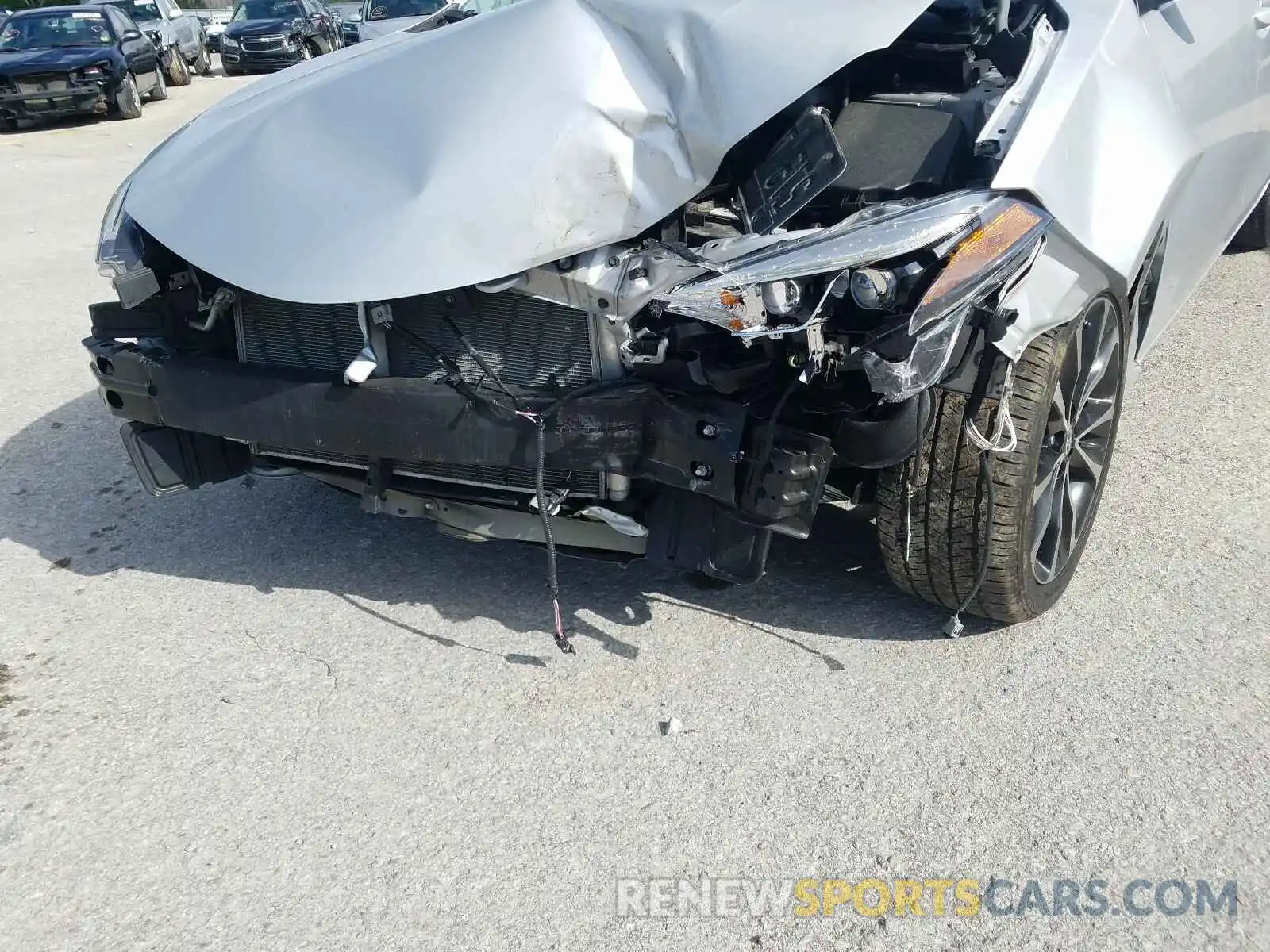 9 Photograph of a damaged car 2T1BURHE1KC220421 TOYOTA COROLLA 2019