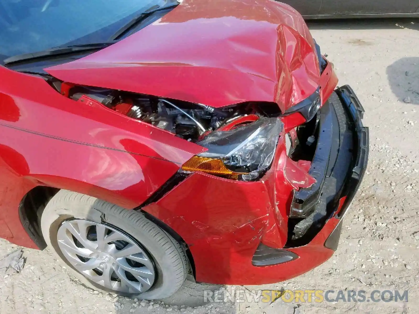 9 Photograph of a damaged car 2T1BURHE1KC220838 TOYOTA COROLLA 2019