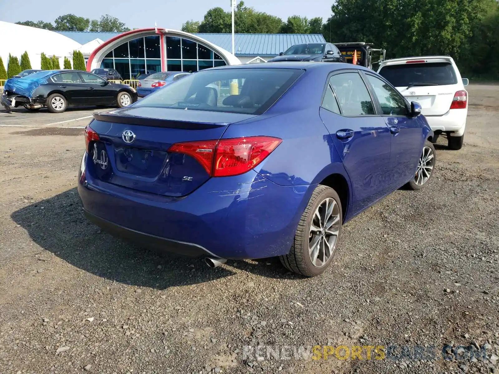 4 Photograph of a damaged car 2T1BURHE1KC221813 TOYOTA COROLLA 2019