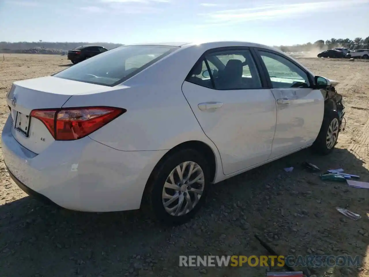 4 Photograph of a damaged car 2T1BURHE1KC222671 TOYOTA COROLLA 2019