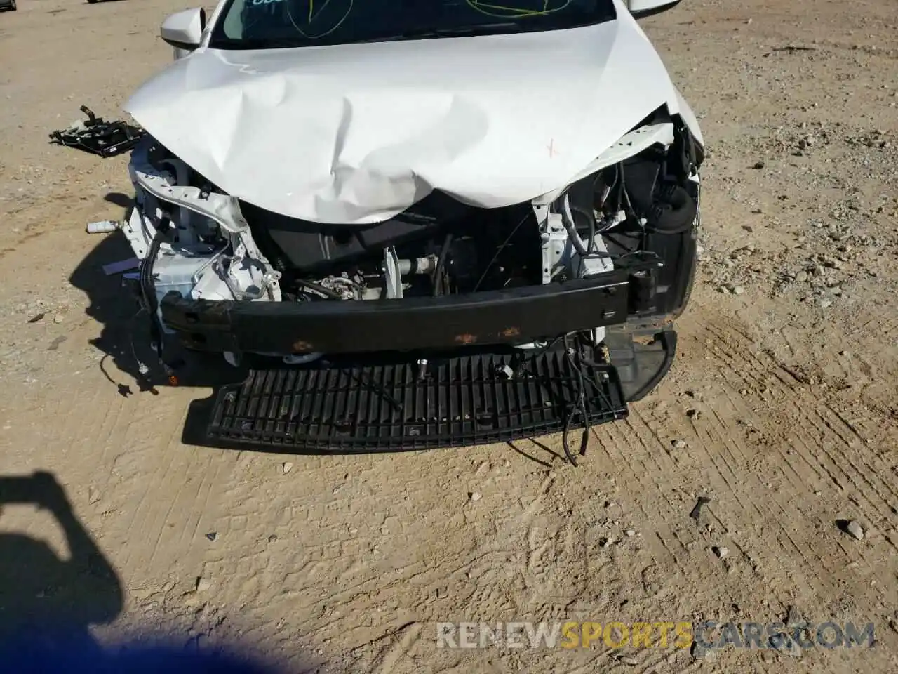 9 Photograph of a damaged car 2T1BURHE1KC222671 TOYOTA COROLLA 2019