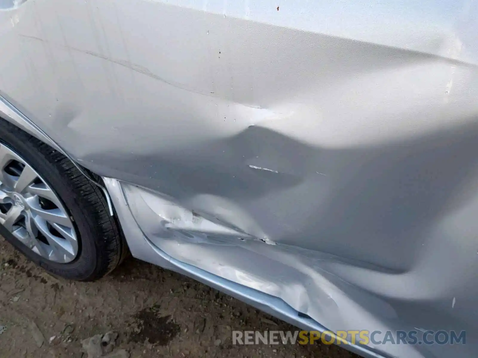 9 Фотография поврежденного автомобиля 2T1BURHE1KC224355 TOYOTA COROLLA 2019