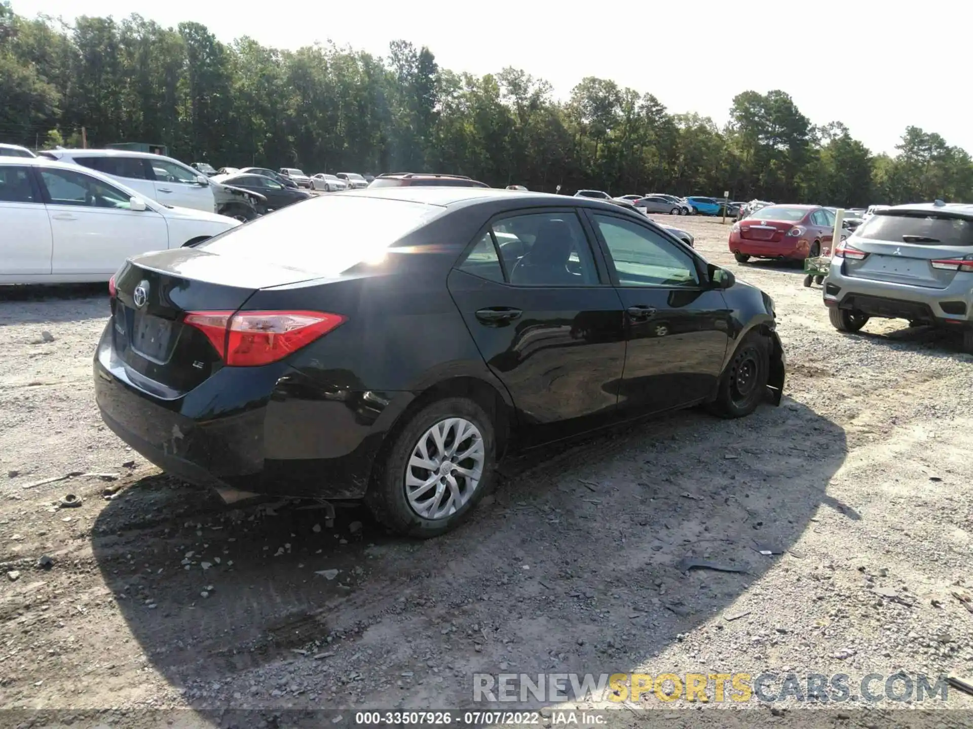 4 Photograph of a damaged car 2T1BURHE1KC224761 TOYOTA COROLLA 2019