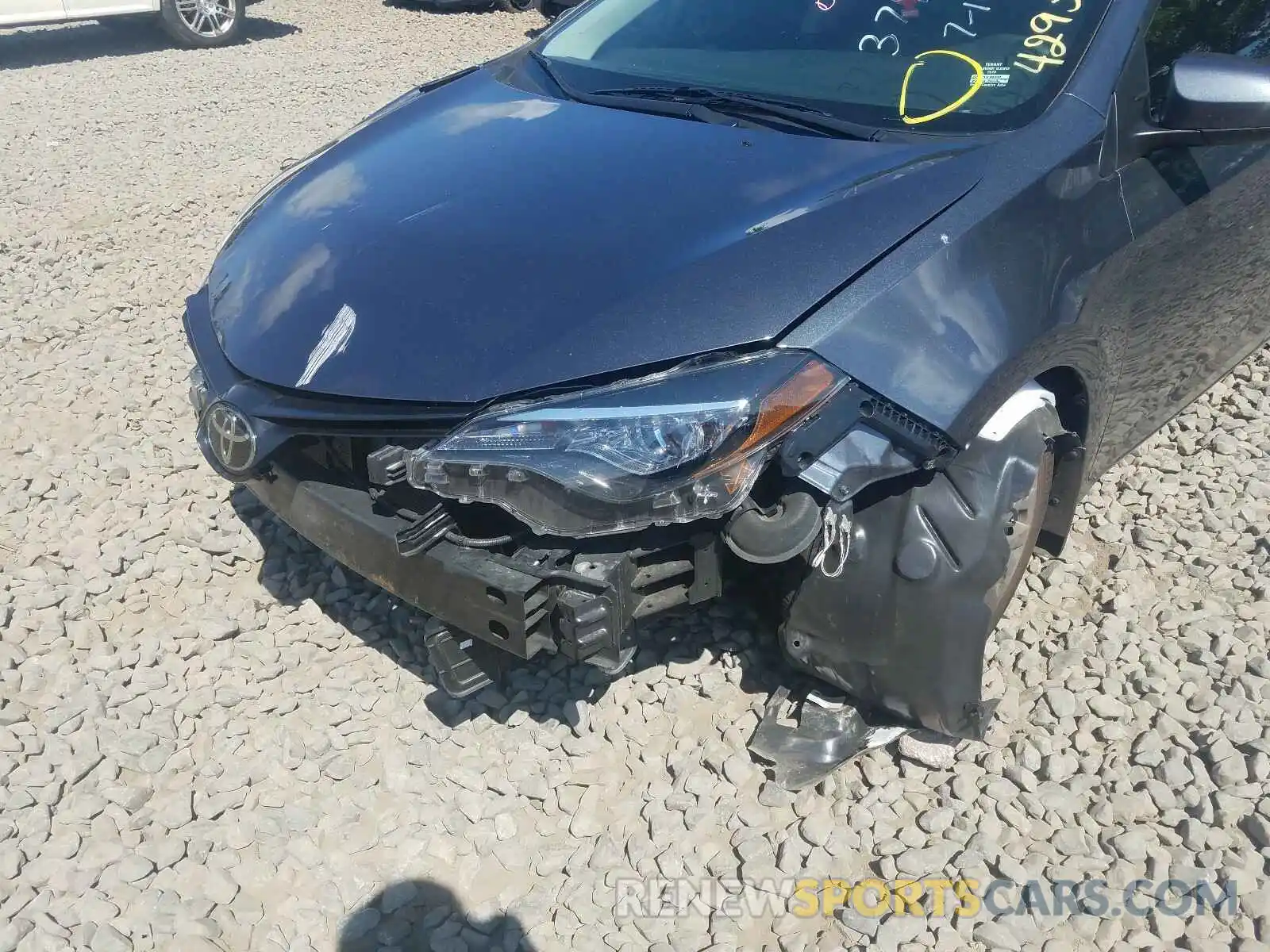 9 Photograph of a damaged car 2T1BURHE1KC226462 TOYOTA COROLLA 2019