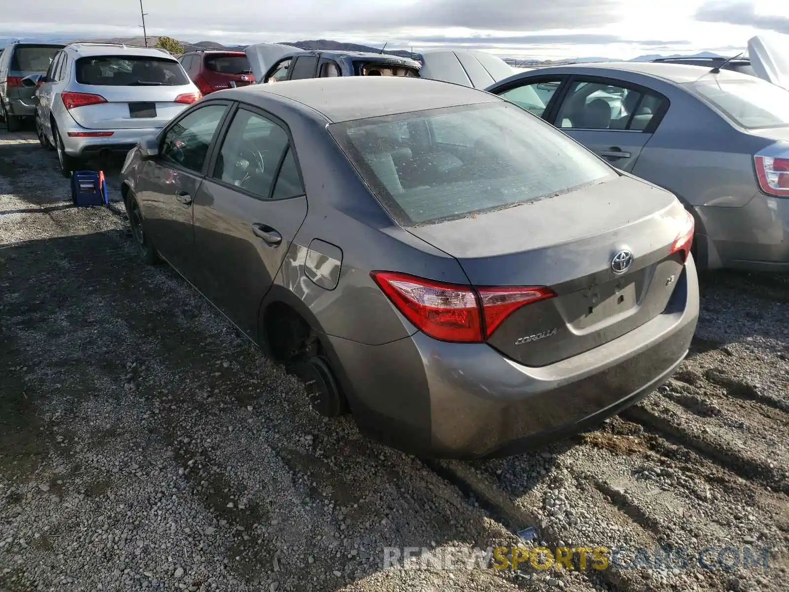 3 Photograph of a damaged car 2T1BURHE1KC229779 TOYOTA COROLLA 2019