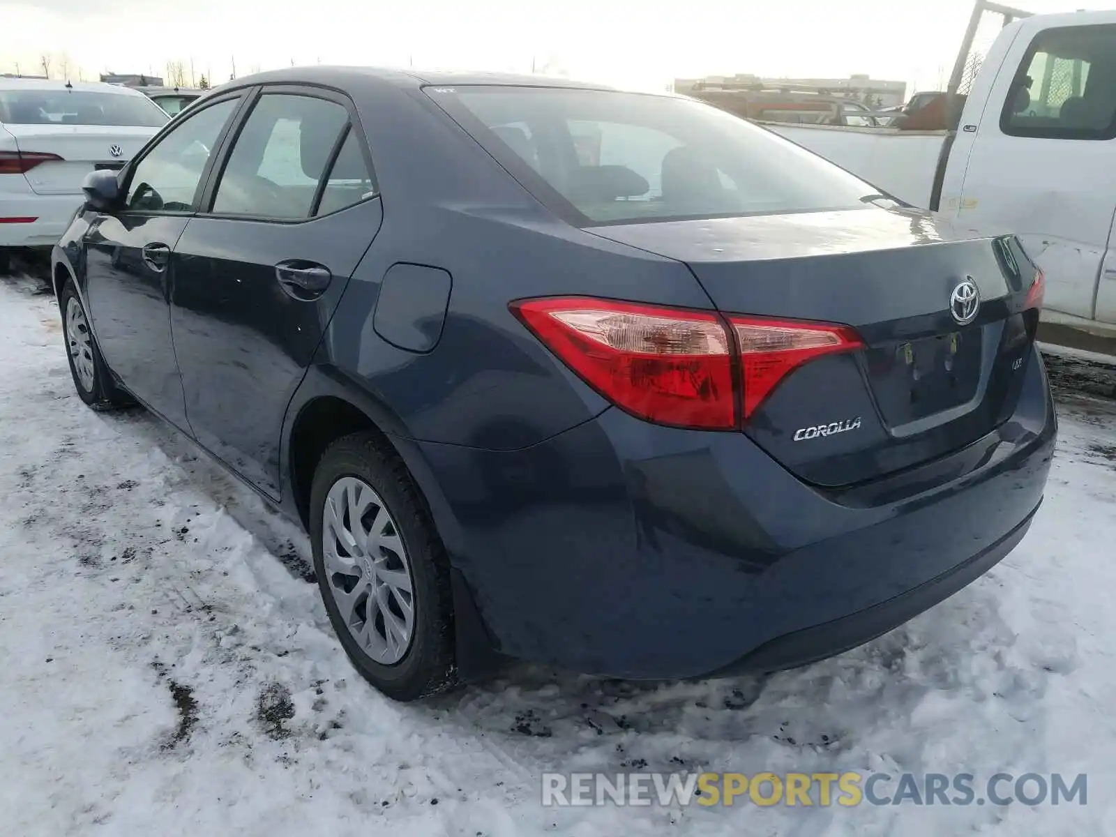 3 Photograph of a damaged car 2T1BURHE1KC230608 TOYOTA COROLLA 2019