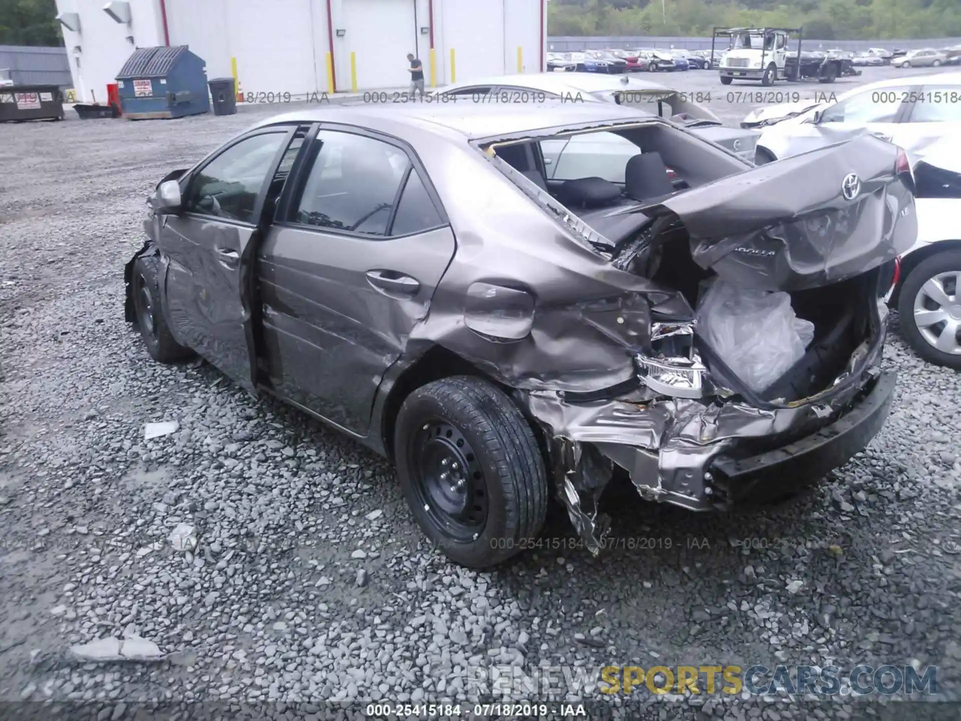 3 Photograph of a damaged car 2T1BURHE1KC230950 TOYOTA COROLLA 2019