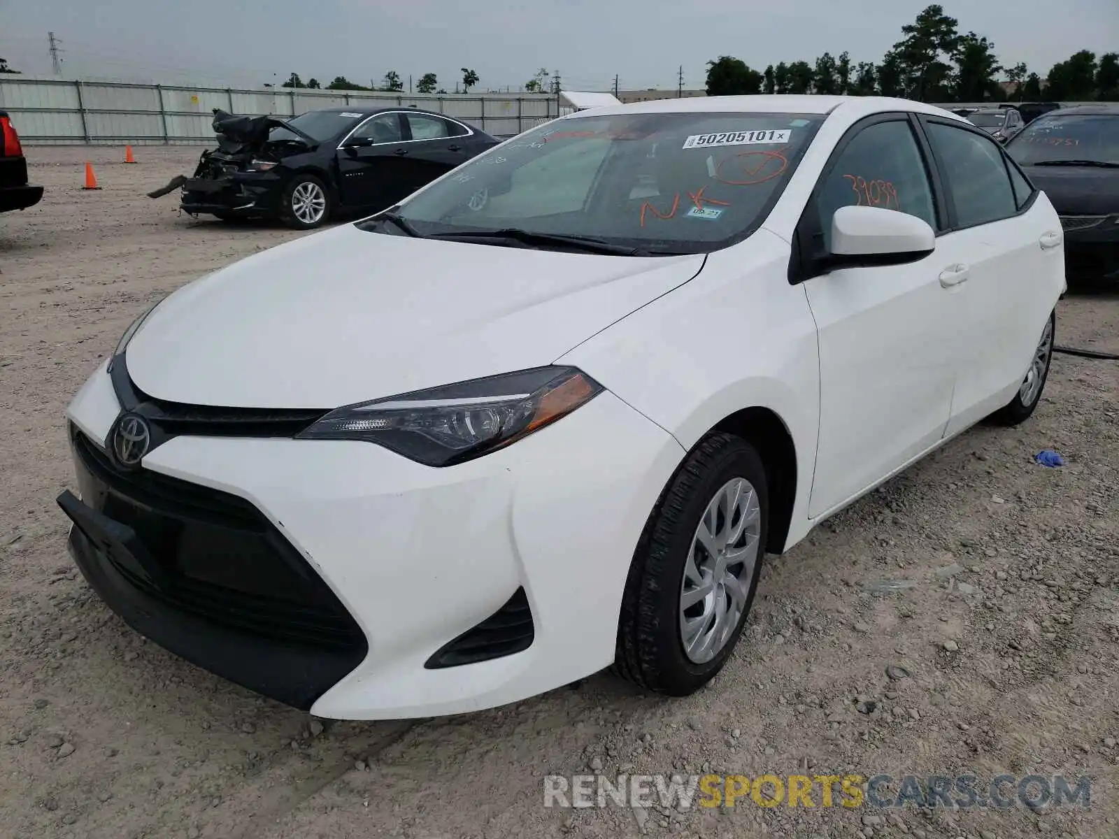 2 Photograph of a damaged car 2T1BURHE1KC231385 TOYOTA COROLLA 2019