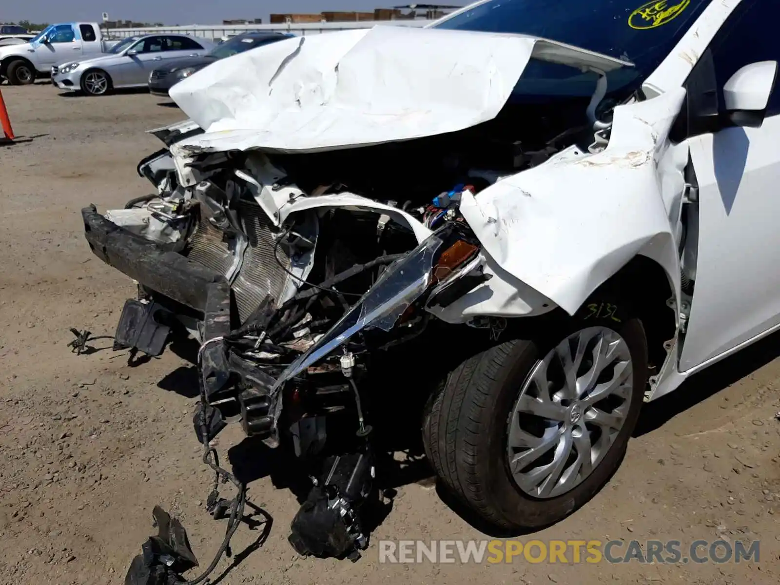 9 Photograph of a damaged car 2T1BURHE1KC232522 TOYOTA COROLLA 2019