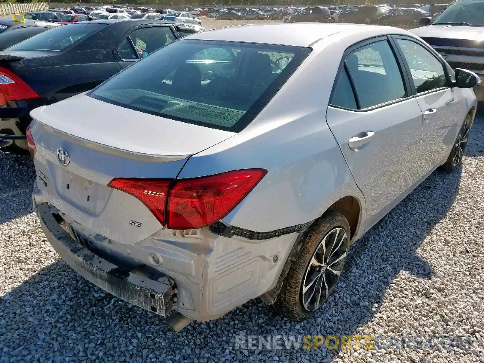 4 Photograph of a damaged car 2T1BURHE1KC232827 TOYOTA COROLLA 2019