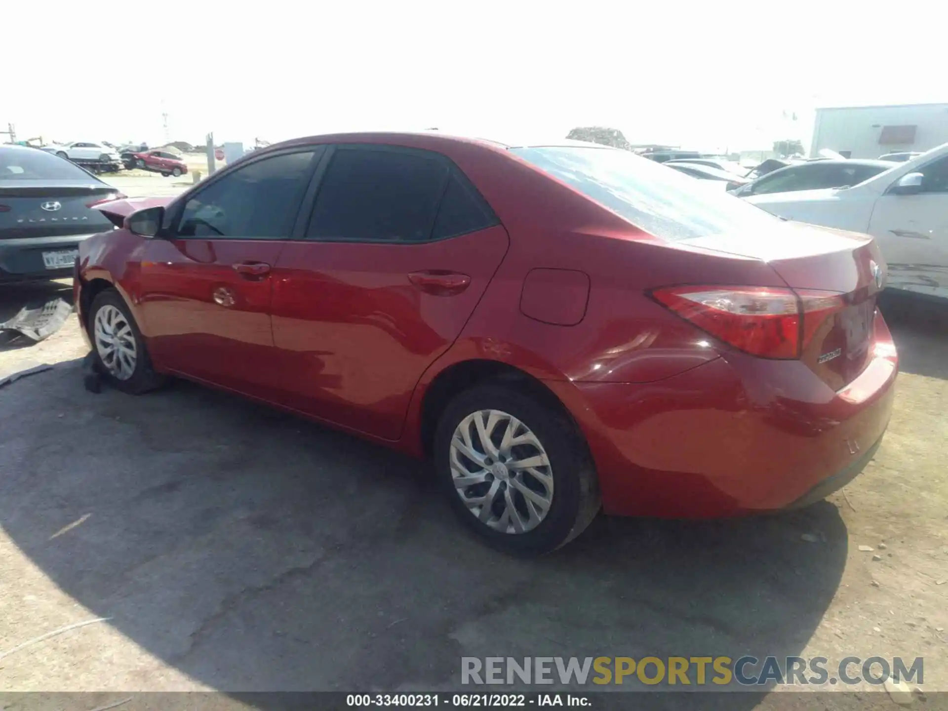 3 Photograph of a damaged car 2T1BURHE1KC233833 TOYOTA COROLLA 2019