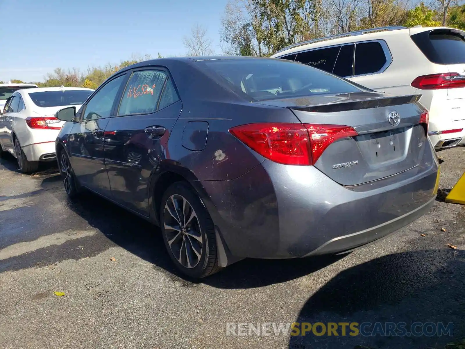 3 Photograph of a damaged car 2T1BURHE1KC234433 TOYOTA COROLLA 2019