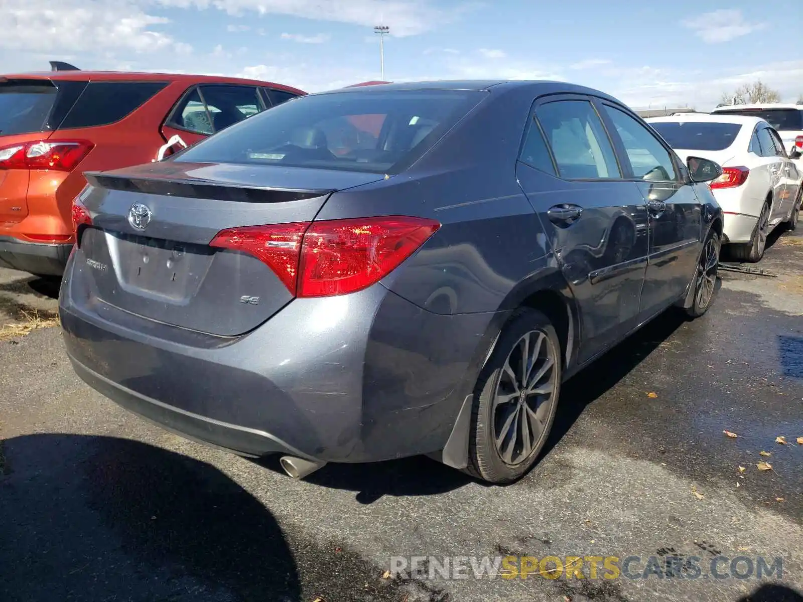 4 Photograph of a damaged car 2T1BURHE1KC234433 TOYOTA COROLLA 2019