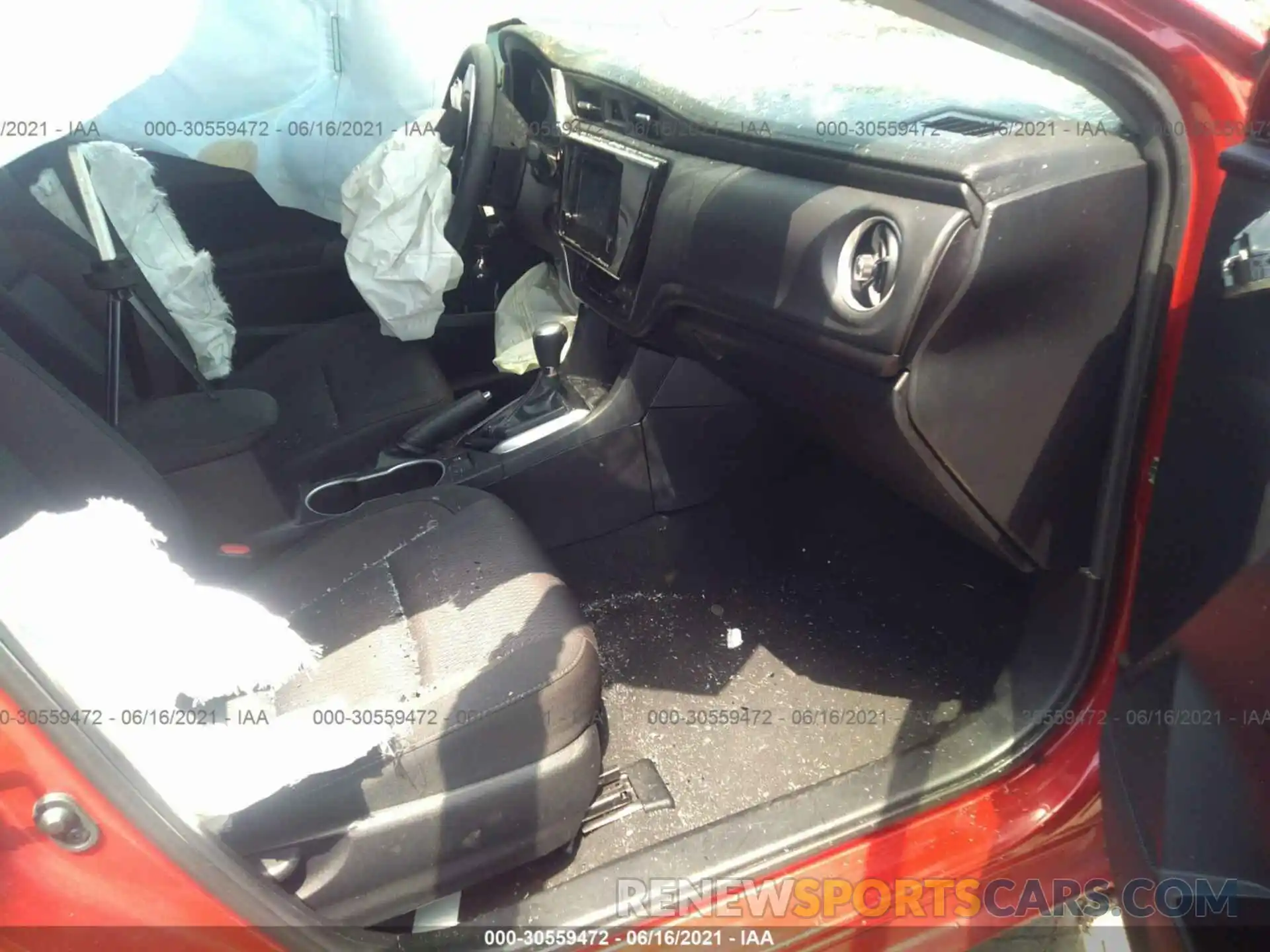 5 Photograph of a damaged car 2T1BURHE1KC234447 TOYOTA COROLLA 2019