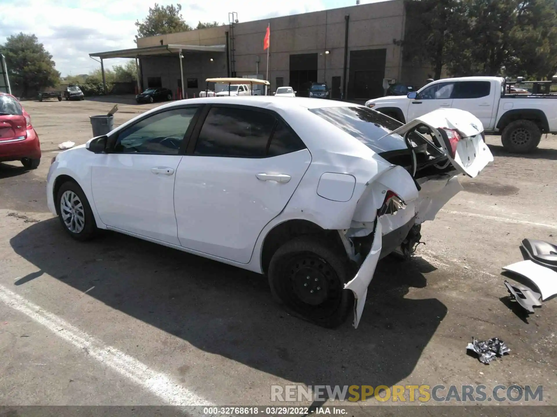 3 Photograph of a damaged car 2T1BURHE1KC234867 TOYOTA COROLLA 2019