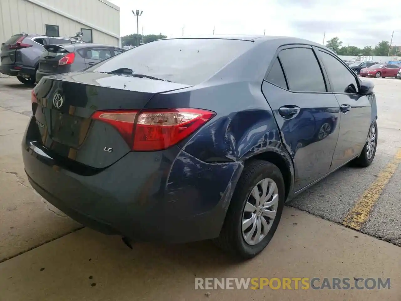 4 Photograph of a damaged car 2T1BURHE1KC235453 TOYOTA COROLLA 2019