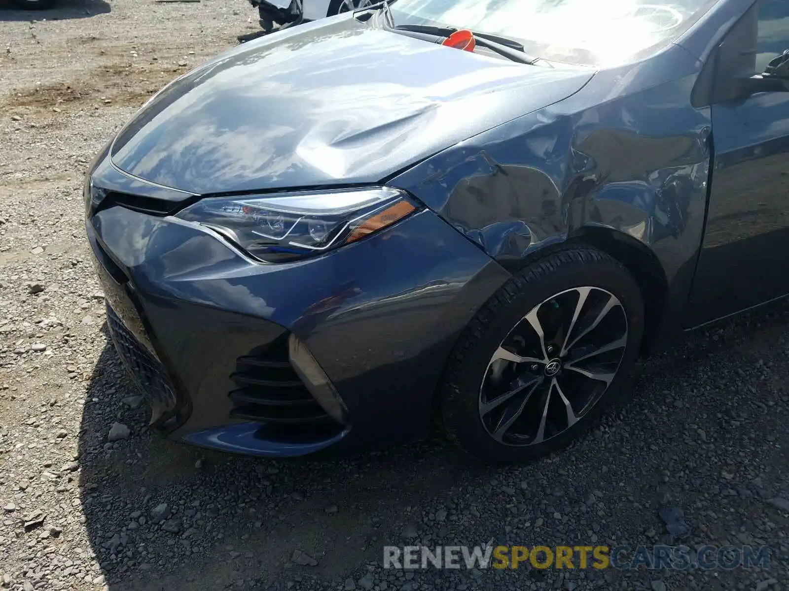 9 Photograph of a damaged car 2T1BURHE1KC235890 TOYOTA COROLLA 2019