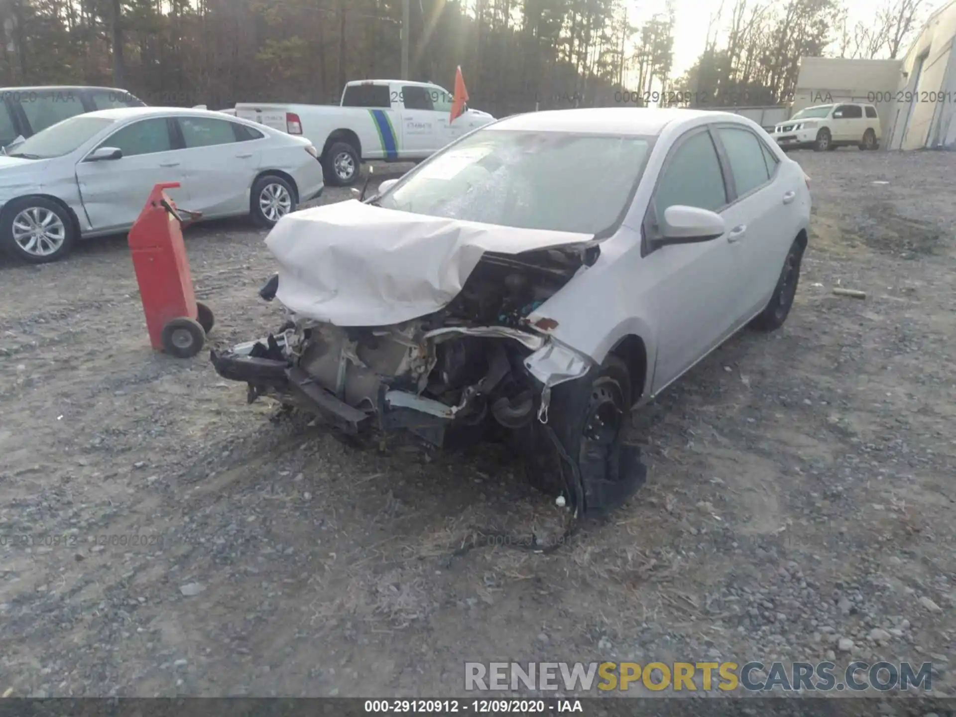 2 Фотография поврежденного автомобиля 2T1BURHE1KC237641 TOYOTA COROLLA 2019