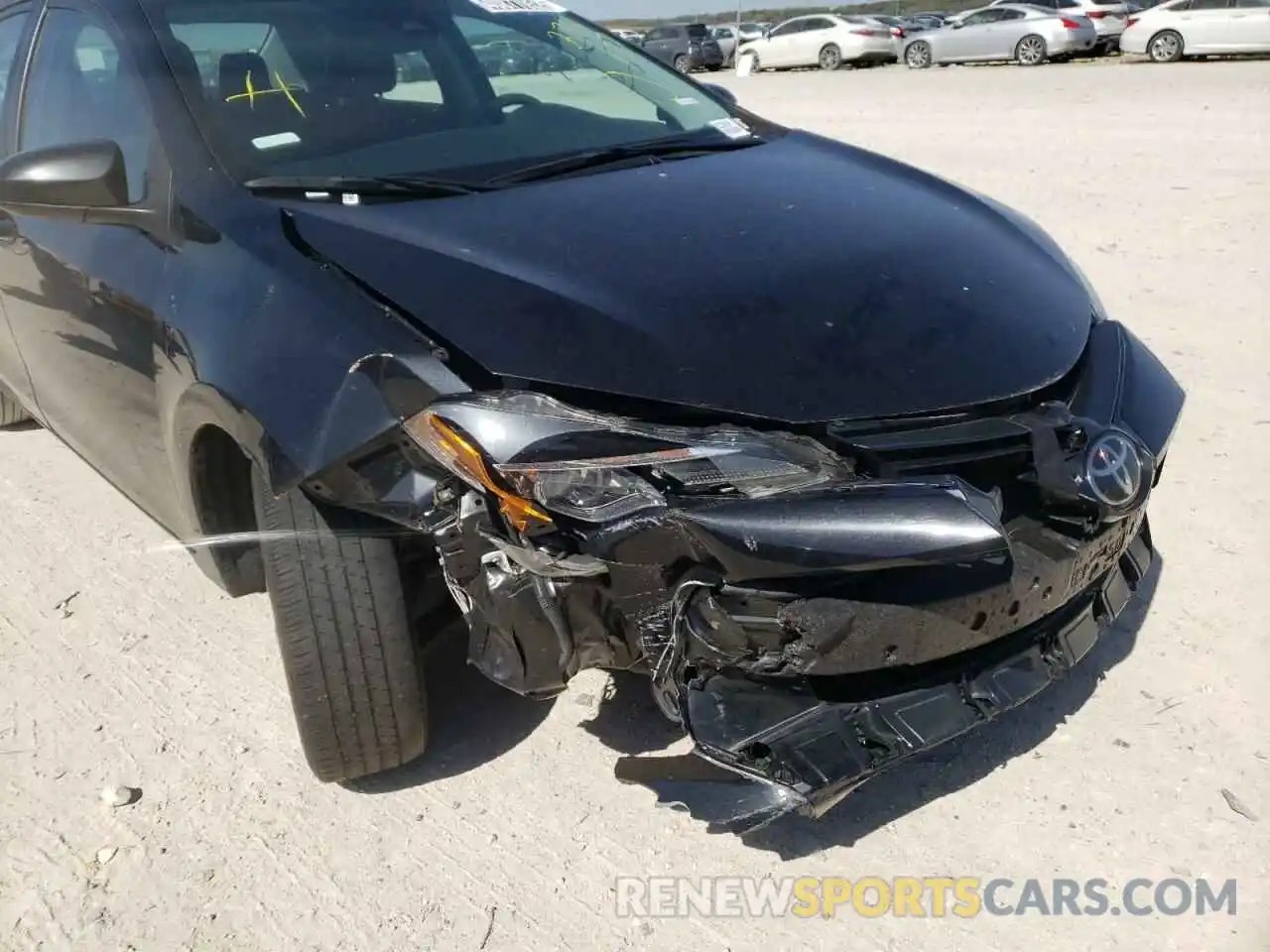 9 Photograph of a damaged car 2T1BURHE1KC238157 TOYOTA COROLLA 2019