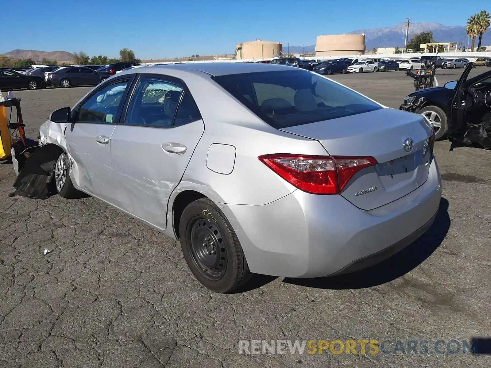 3 Photograph of a damaged car 2T1BURHE1KC239048 TOYOTA COROLLA 2019