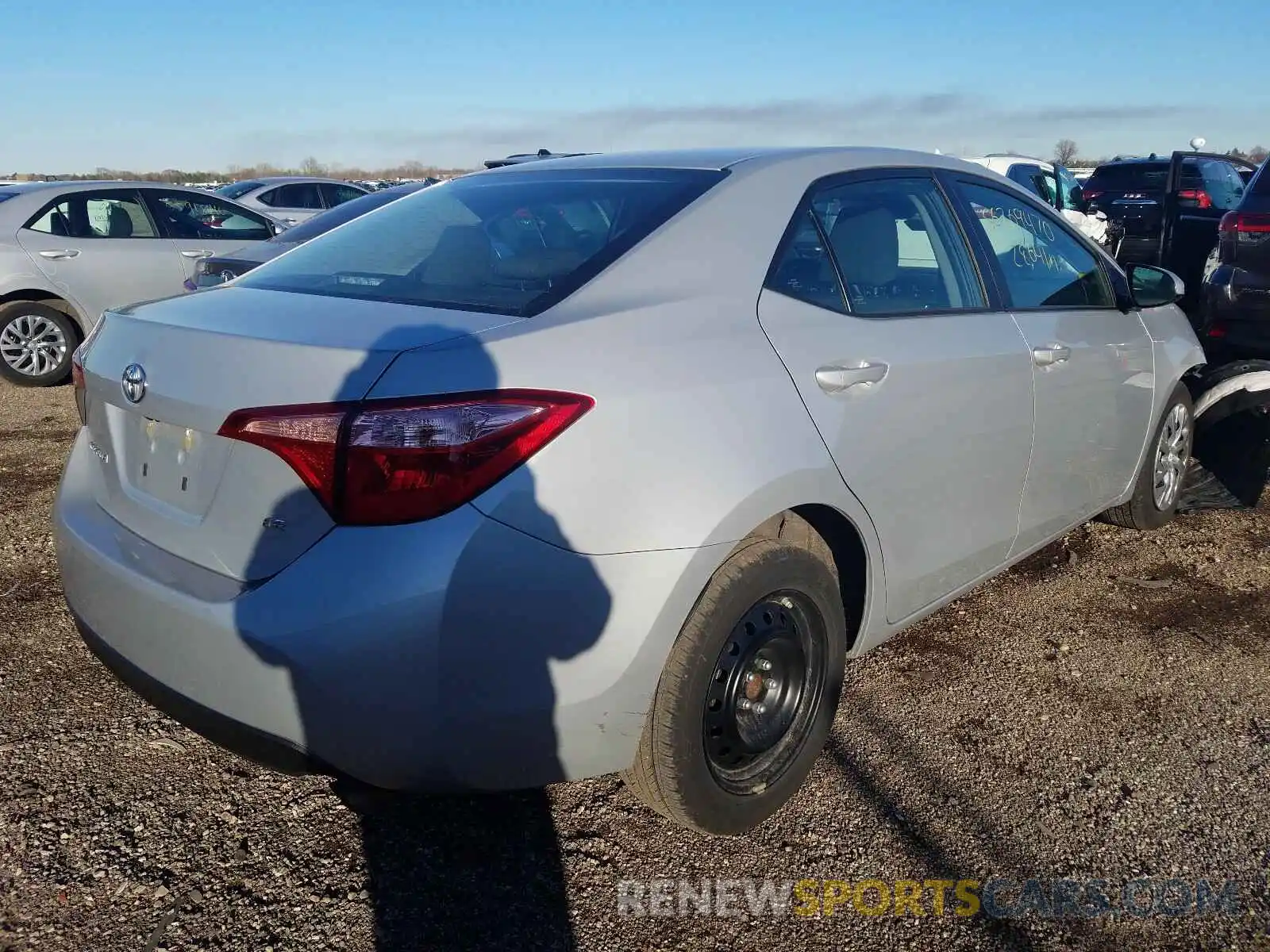 4 Photograph of a damaged car 2T1BURHE1KC239535 TOYOTA COROLLA 2019