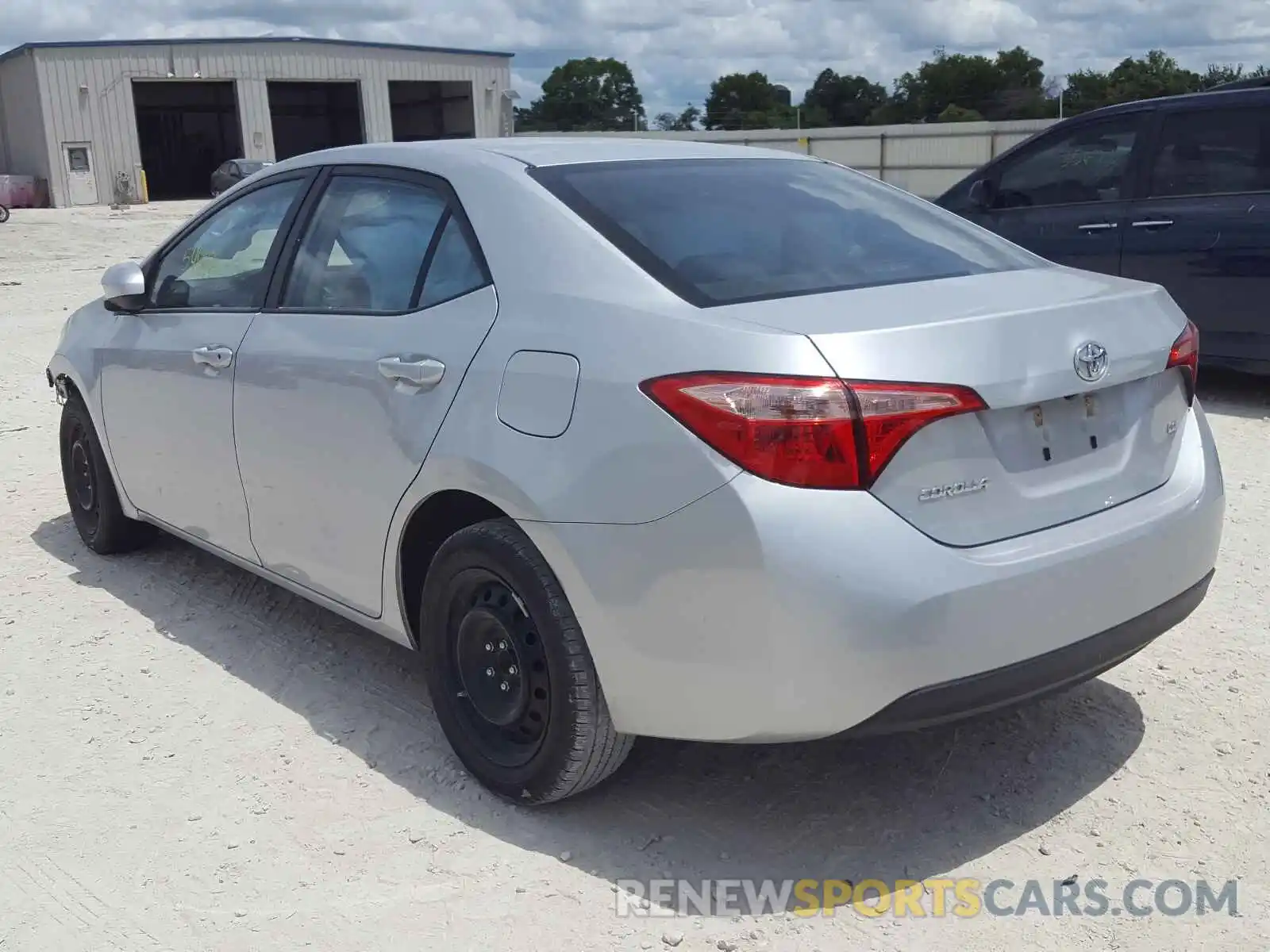 3 Photograph of a damaged car 2T1BURHE1KC239969 TOYOTA COROLLA 2019