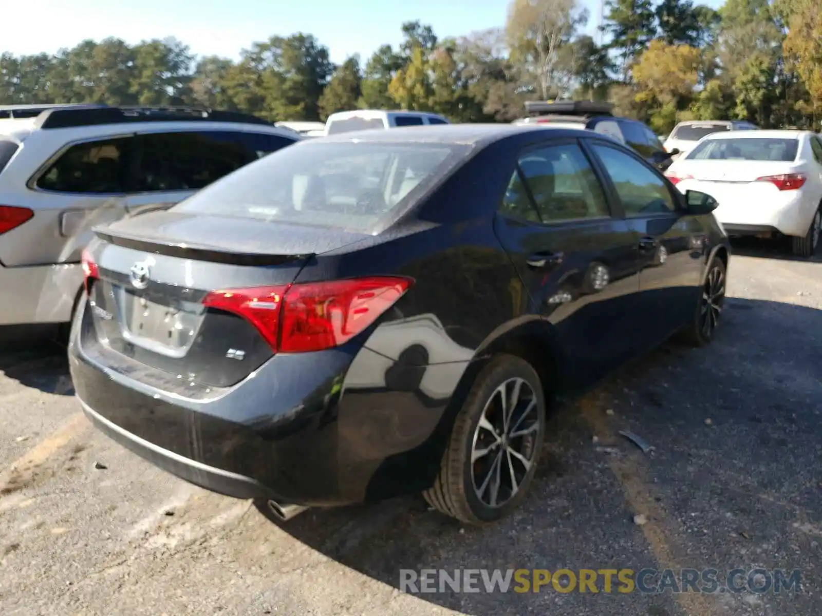 4 Photograph of a damaged car 2T1BURHE1KC240457 TOYOTA COROLLA 2019