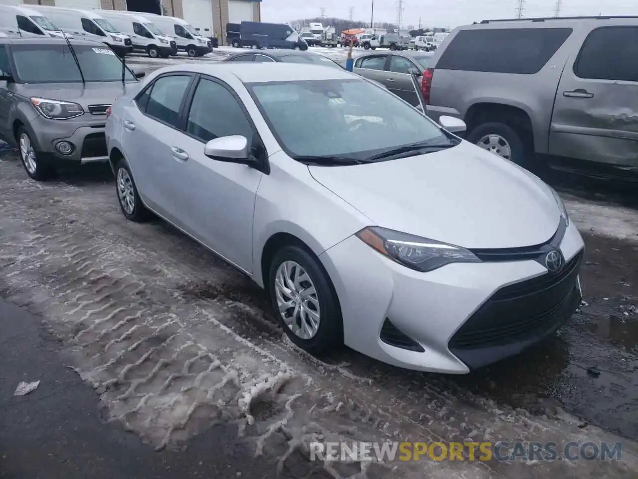 1 Photograph of a damaged car 2T1BURHE1KC240992 TOYOTA COROLLA 2019