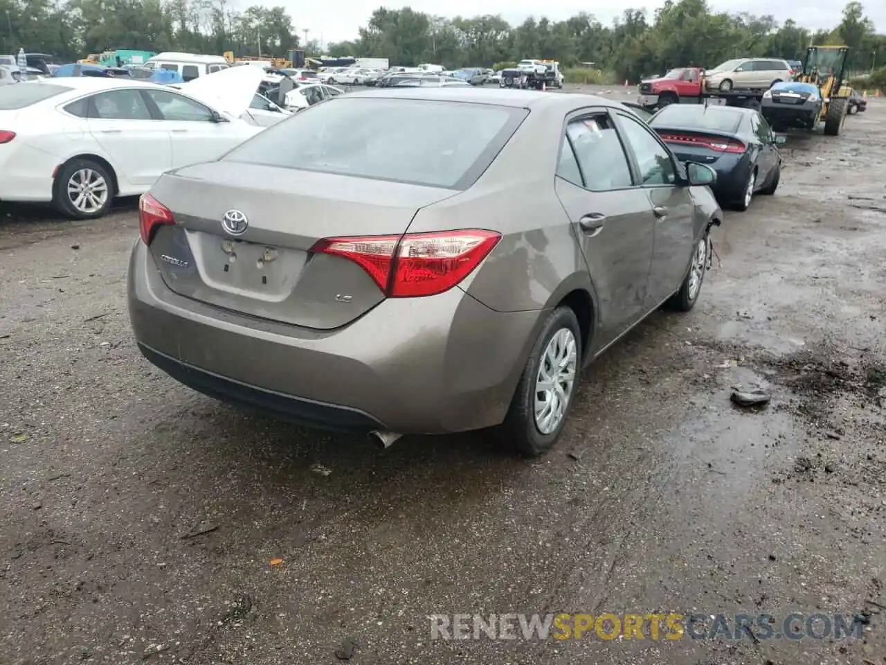 4 Photograph of a damaged car 2T1BURHE1KC243150 TOYOTA COROLLA 2019