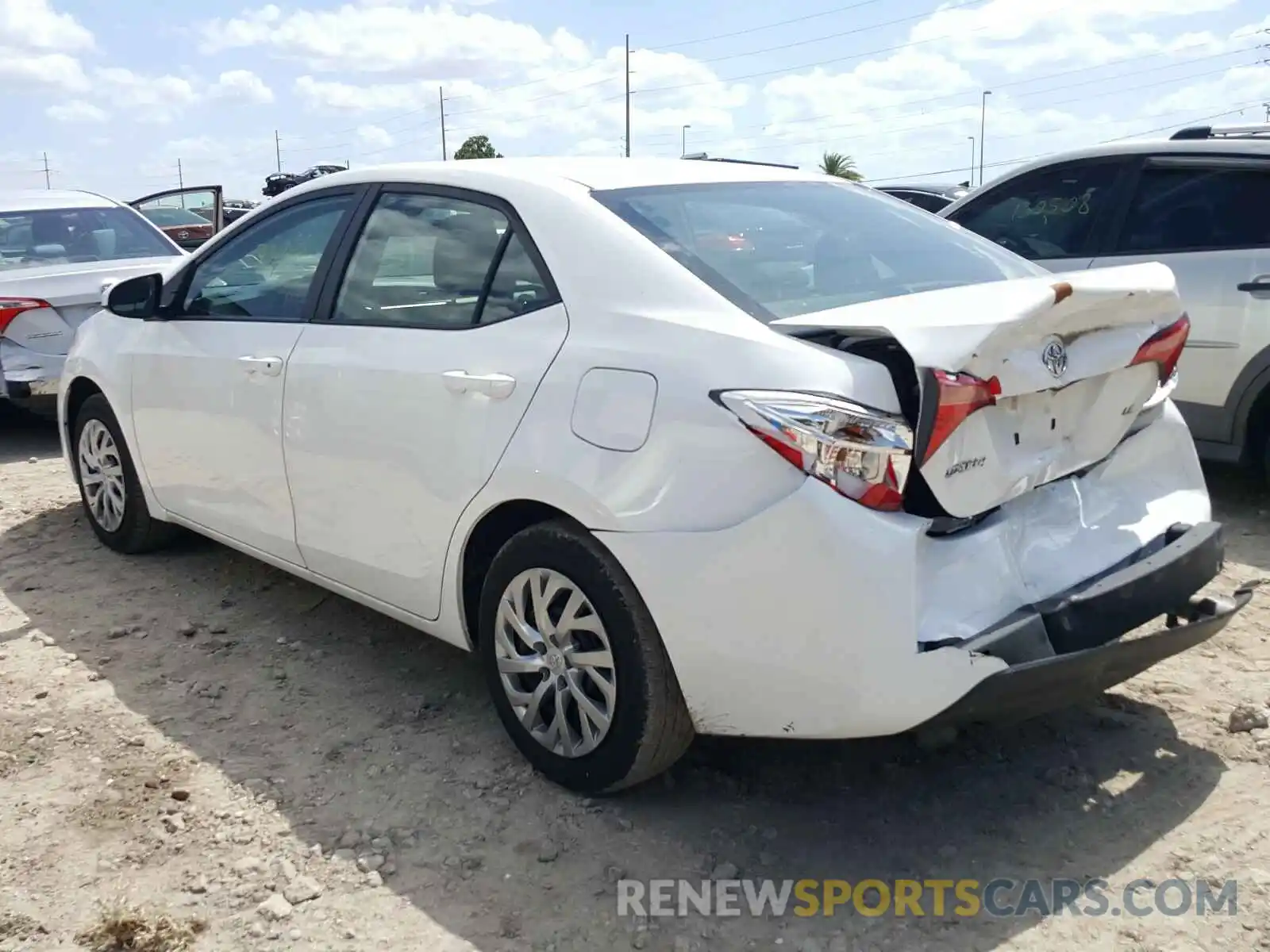 3 Photograph of a damaged car 2T1BURHE1KC243312 TOYOTA COROLLA 2019