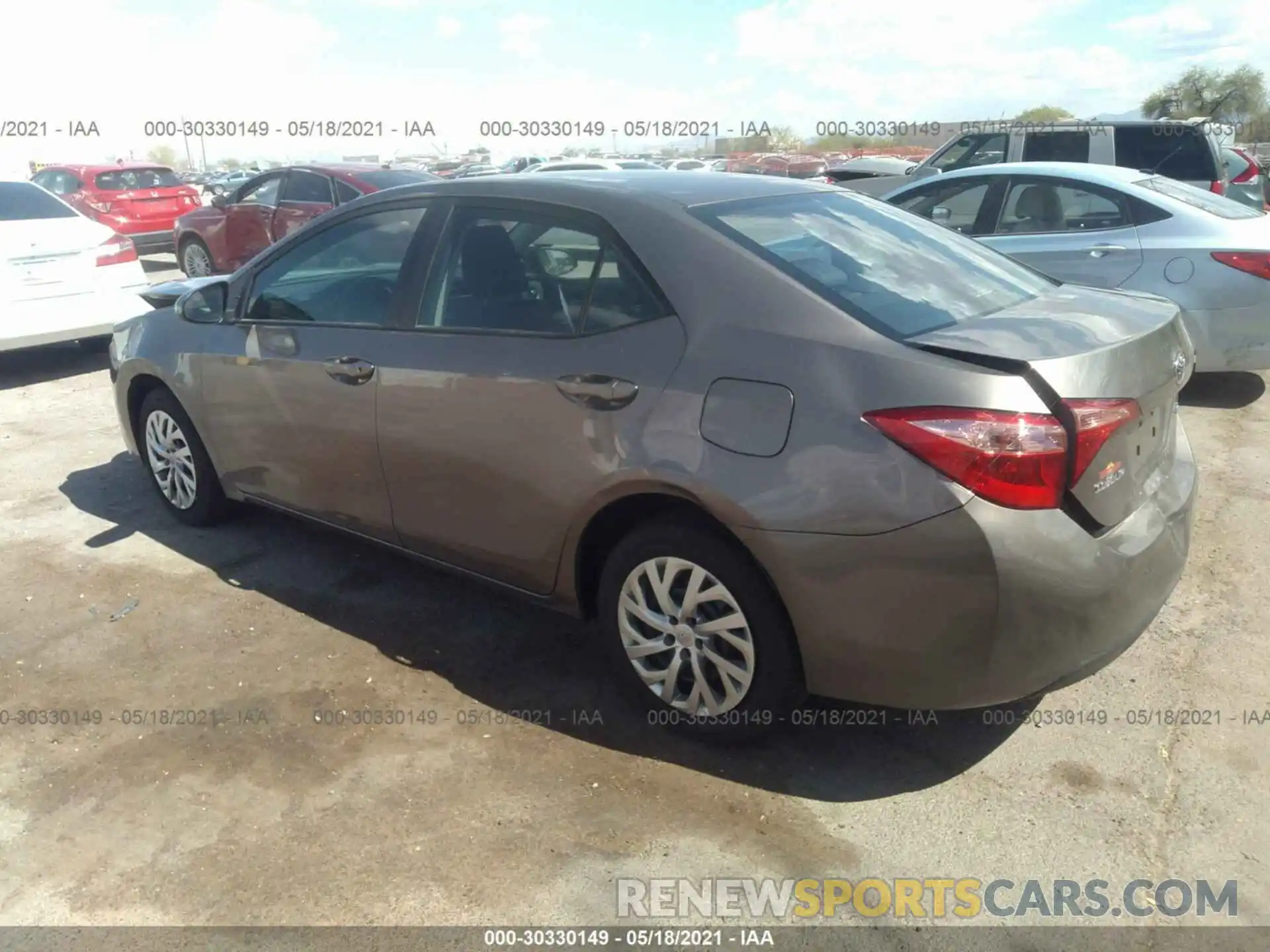 3 Photograph of a damaged car 2T1BURHE1KC245075 TOYOTA COROLLA 2019