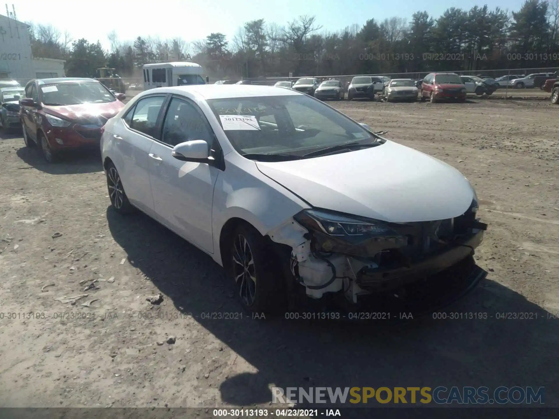 1 Photograph of a damaged car 2T1BURHE1KC246131 TOYOTA COROLLA 2019