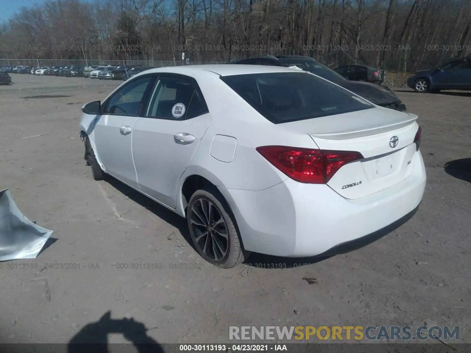 3 Photograph of a damaged car 2T1BURHE1KC246131 TOYOTA COROLLA 2019