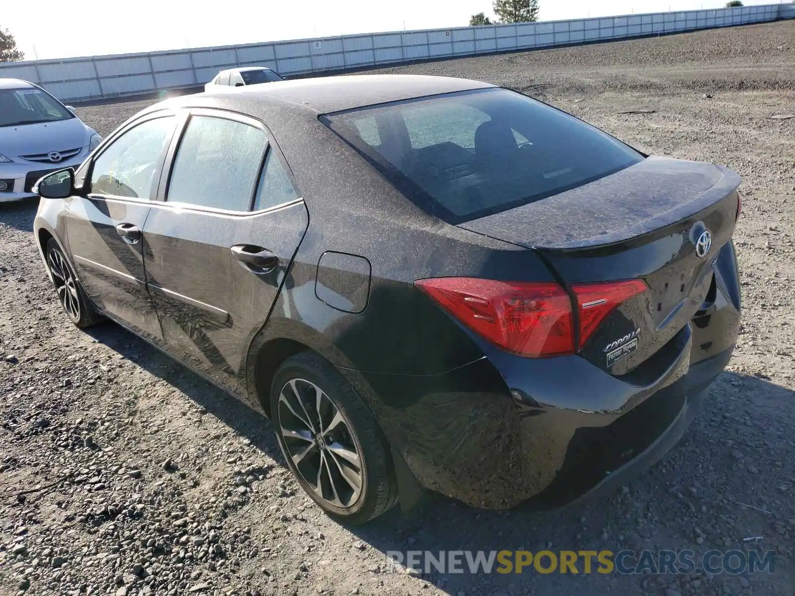 3 Photograph of a damaged car 2T1BURHE1KC246663 TOYOTA COROLLA 2019