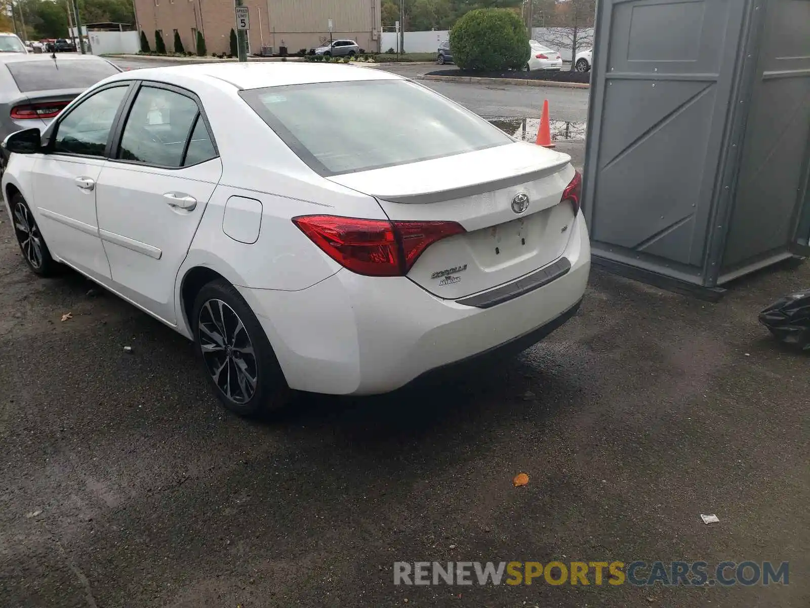 3 Photograph of a damaged car 2T1BURHE2KC125382 TOYOTA COROLLA 2019