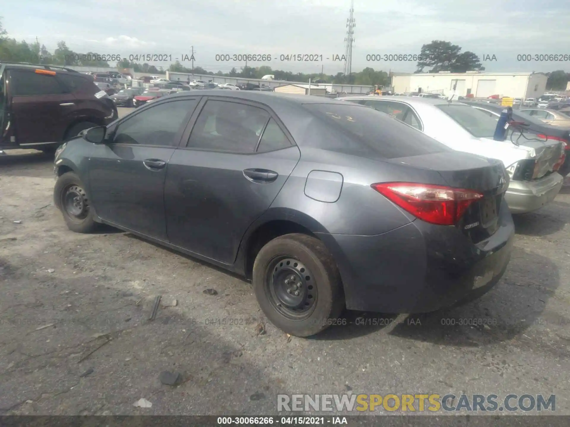 3 Photograph of a damaged car 2T1BURHE2KC125740 TOYOTA COROLLA 2019