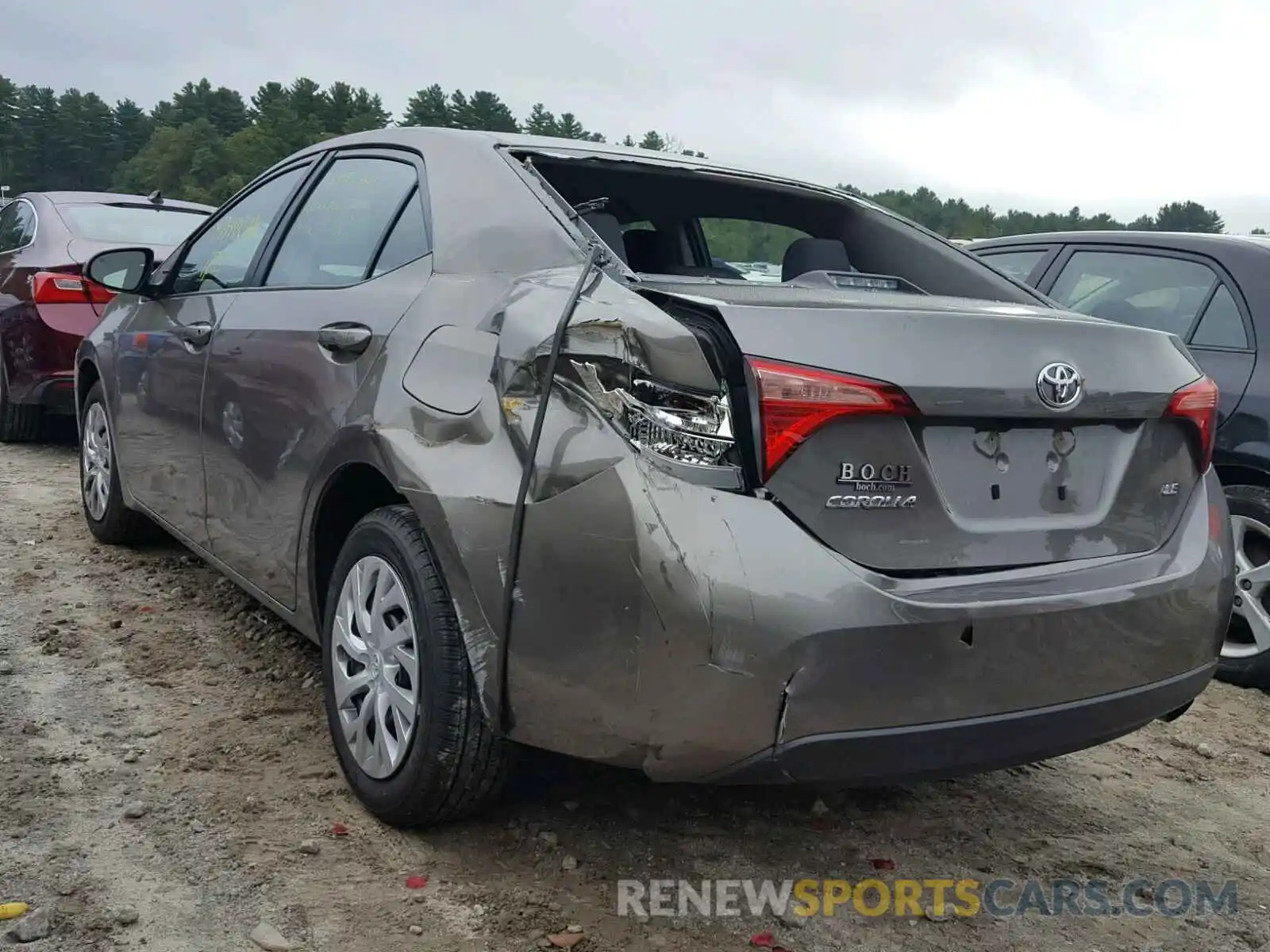 3 Photograph of a damaged car 2T1BURHE2KC126242 TOYOTA COROLLA 2019