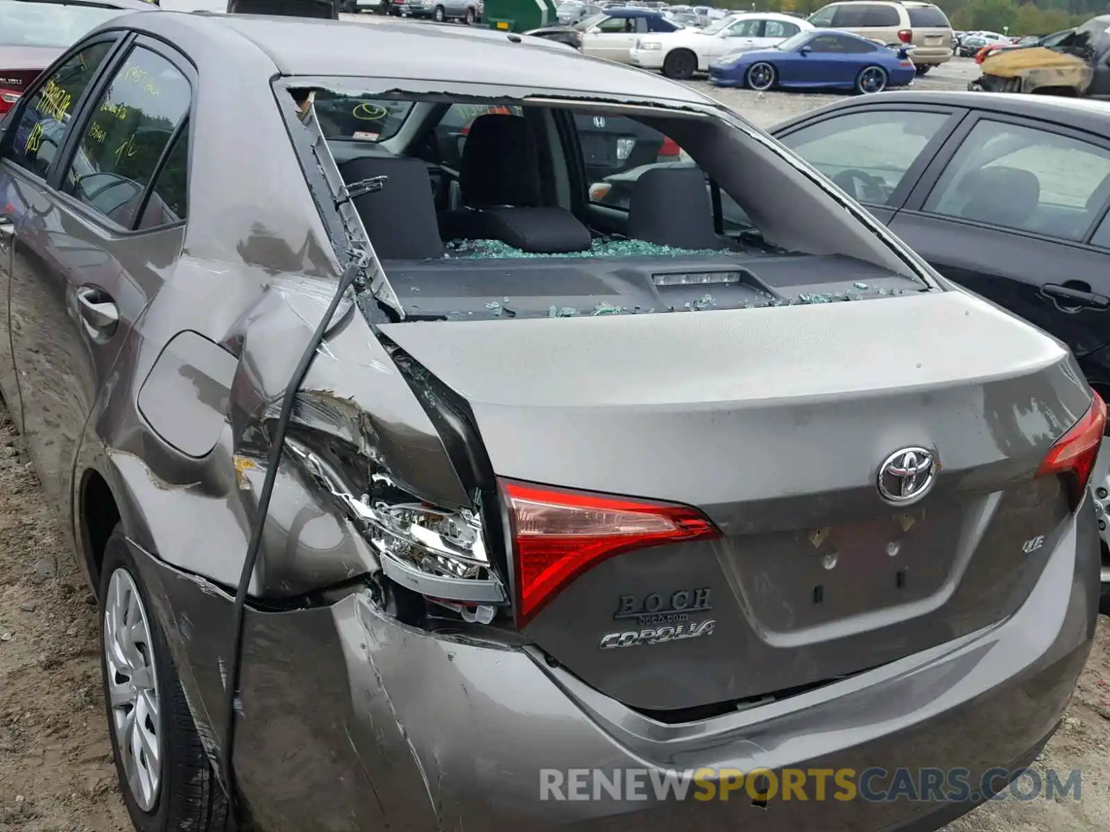 9 Photograph of a damaged car 2T1BURHE2KC126242 TOYOTA COROLLA 2019