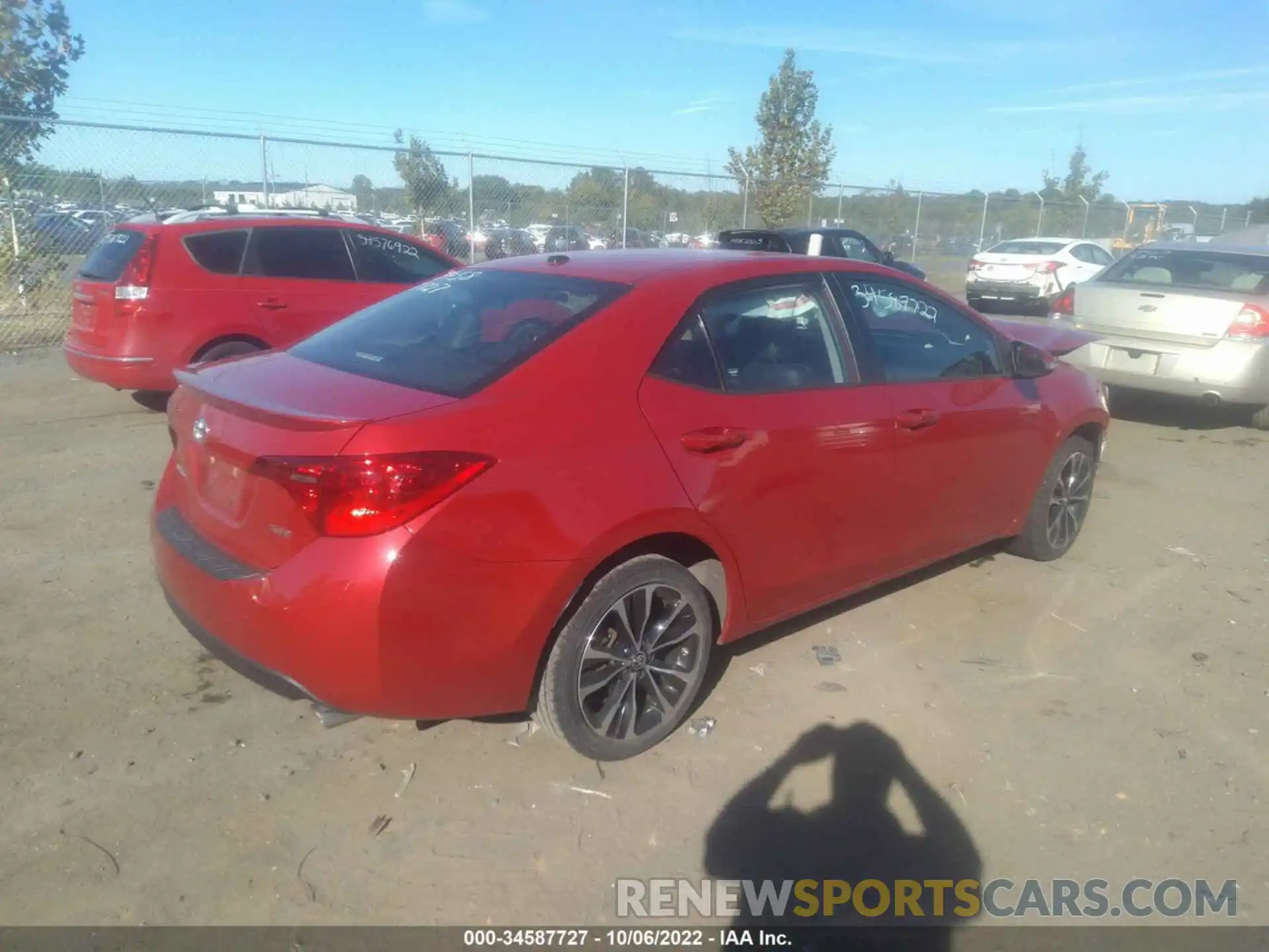 4 Photograph of a damaged car 2T1BURHE2KC127133 TOYOTA COROLLA 2019