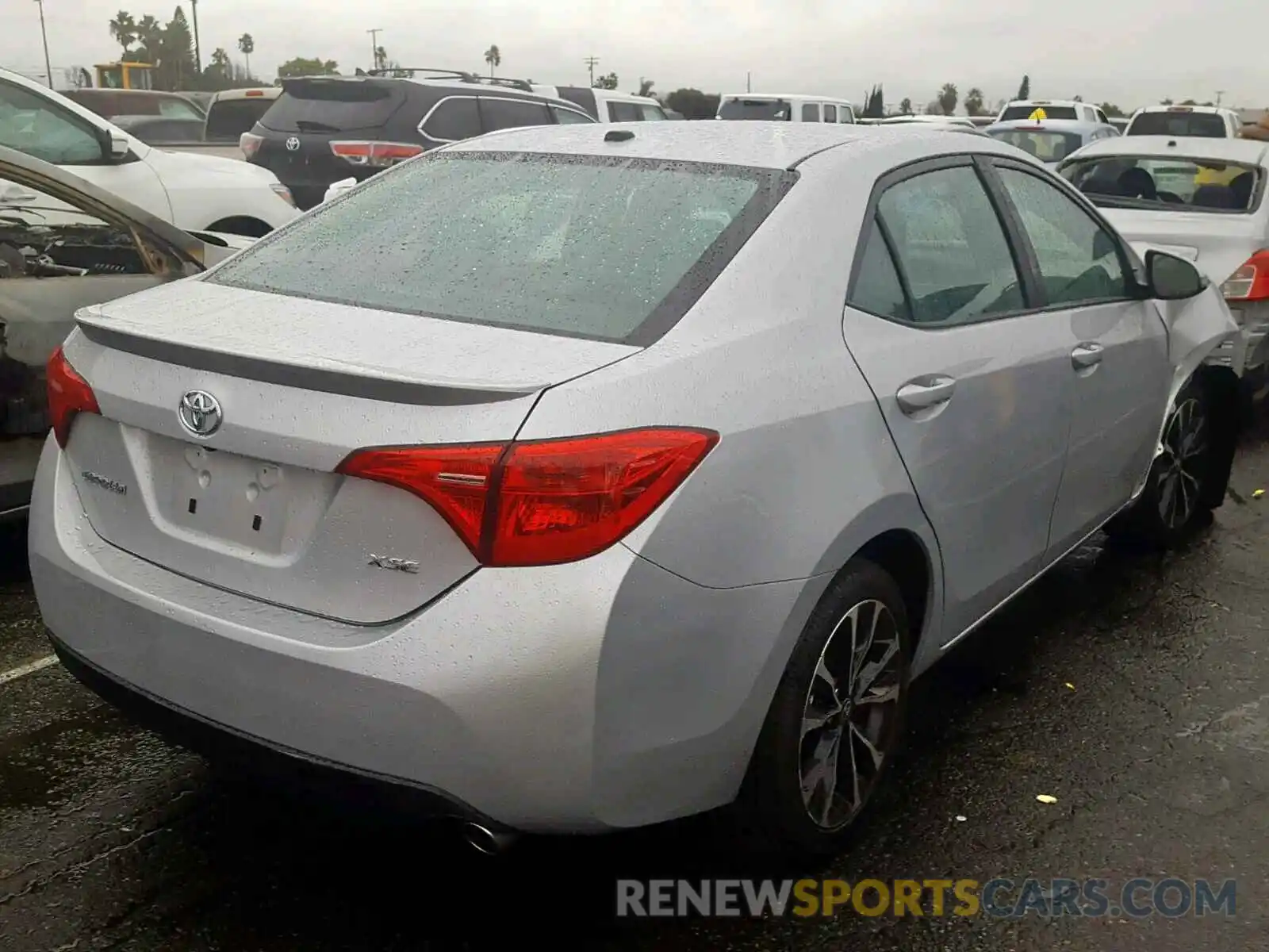 4 Photograph of a damaged car 2T1BURHE2KC127231 TOYOTA COROLLA 2019