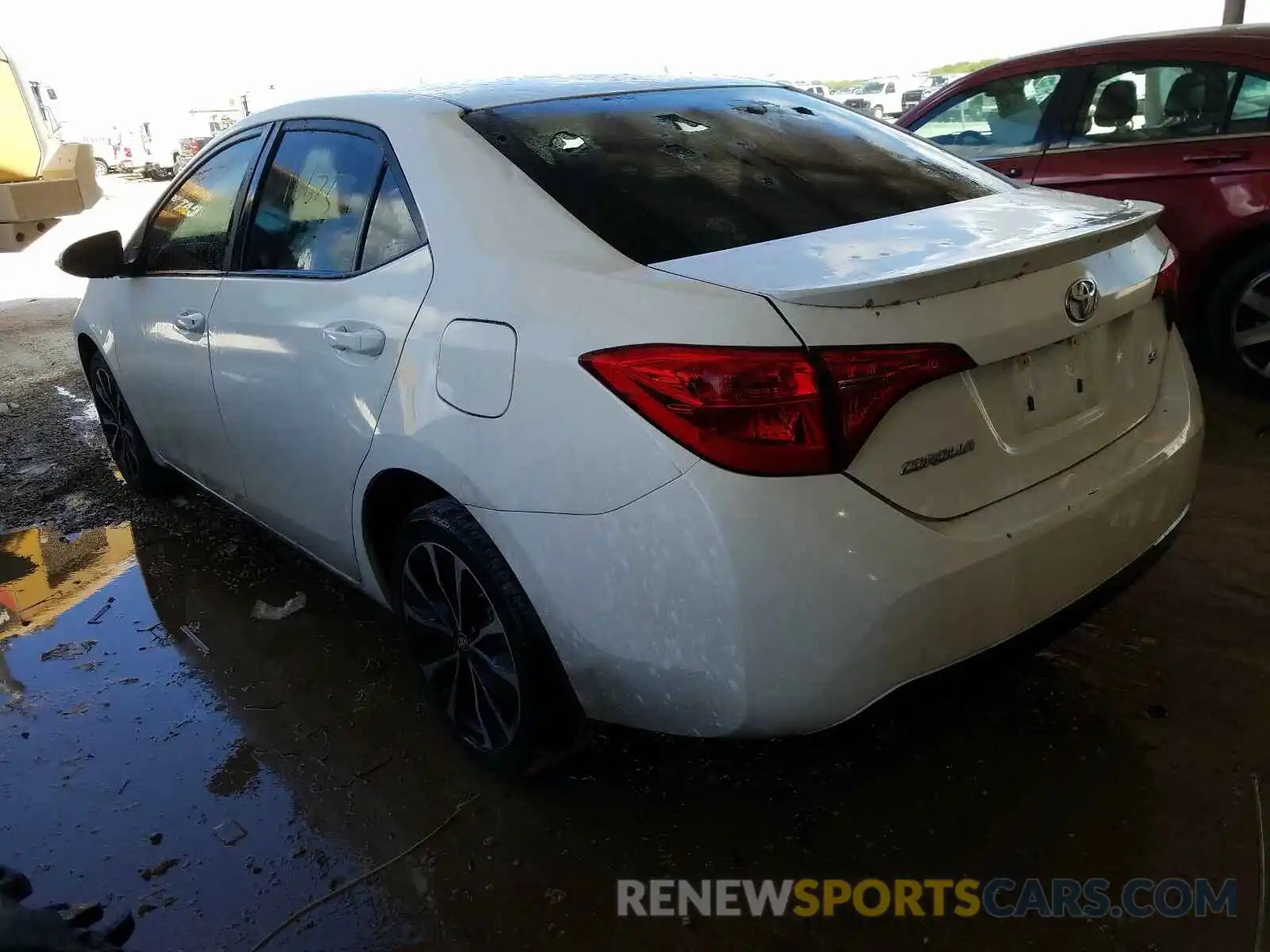 3 Photograph of a damaged car 2T1BURHE2KC127469 TOYOTA COROLLA 2019