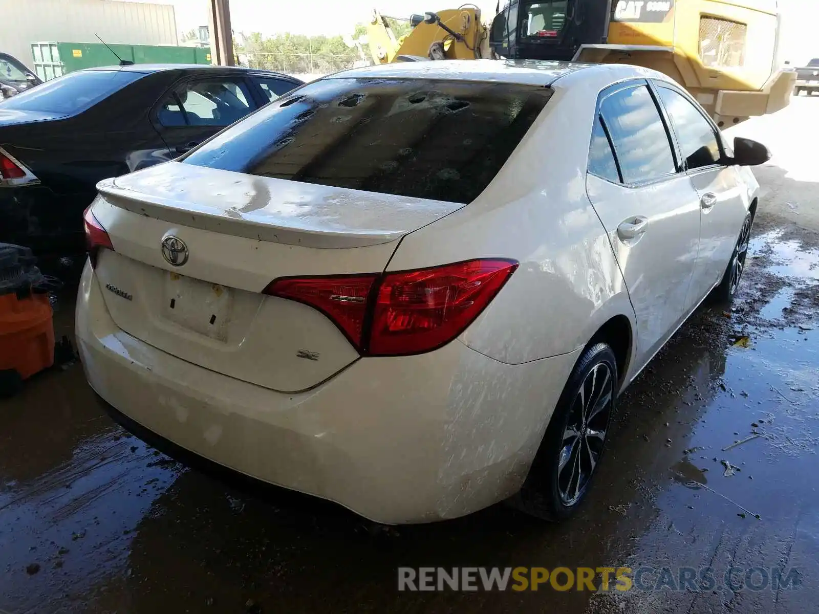 4 Photograph of a damaged car 2T1BURHE2KC127469 TOYOTA COROLLA 2019