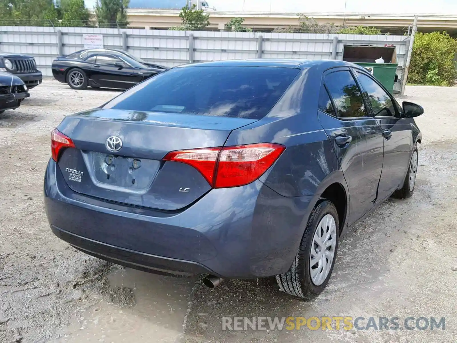 4 Photograph of a damaged car 2T1BURHE2KC128816 TOYOTA COROLLA 2019