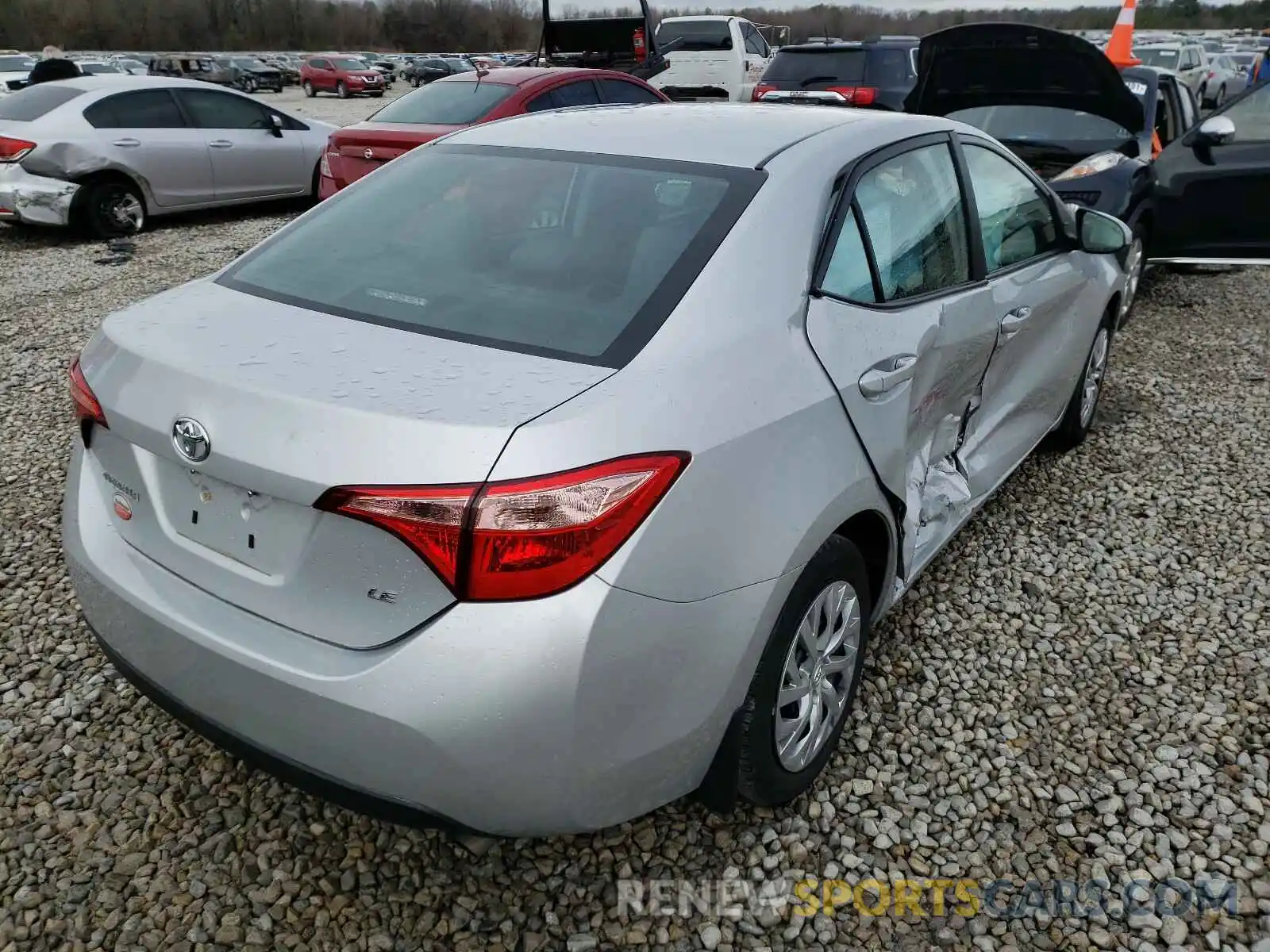 4 Photograph of a damaged car 2T1BURHE2KC129884 TOYOTA COROLLA 2019