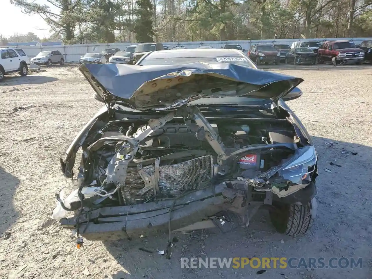 5 Photograph of a damaged car 2T1BURHE2KC130985 TOYOTA COROLLA 2019