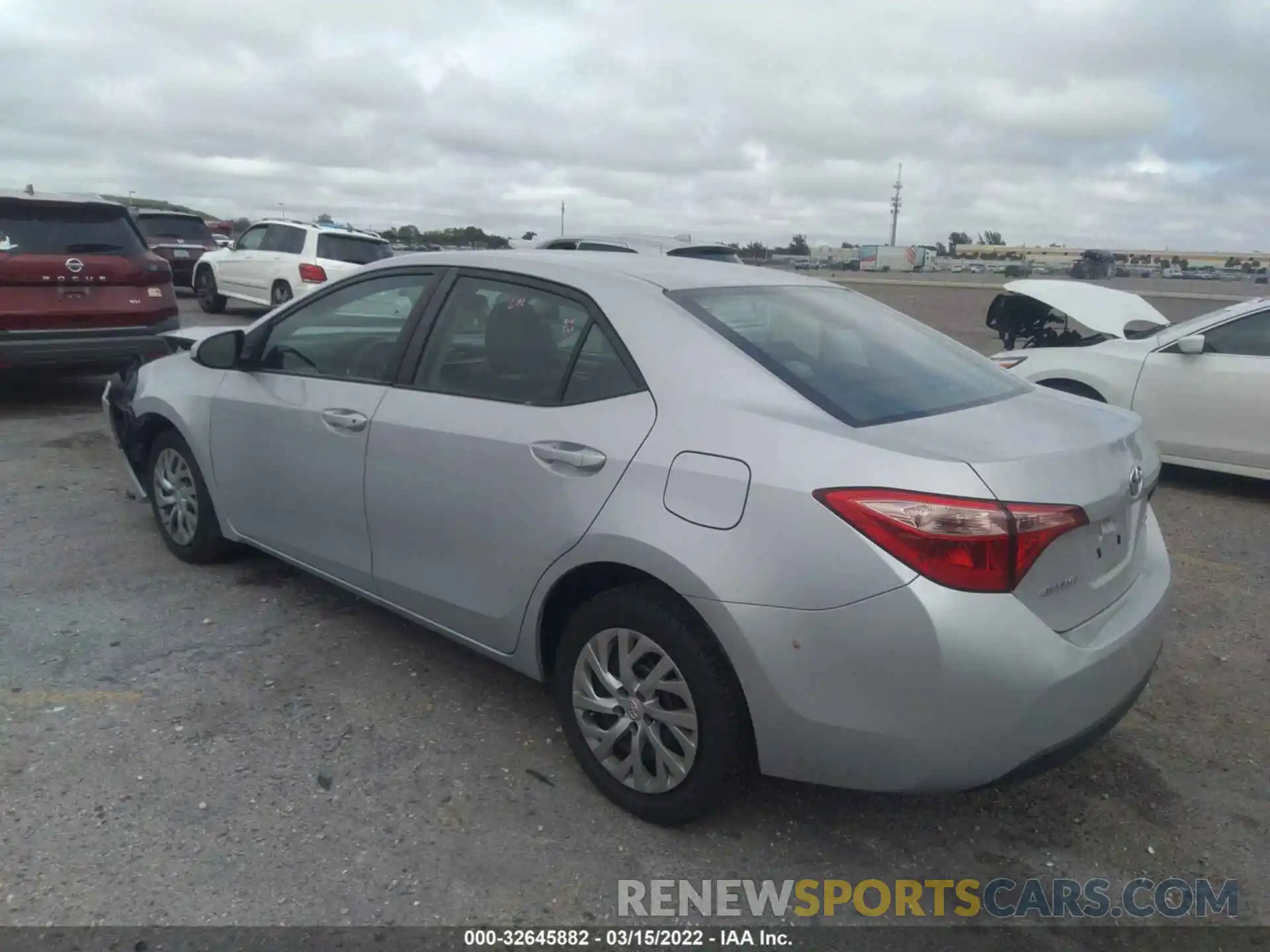 3 Photograph of a damaged car 2T1BURHE2KC131313 TOYOTA COROLLA 2019