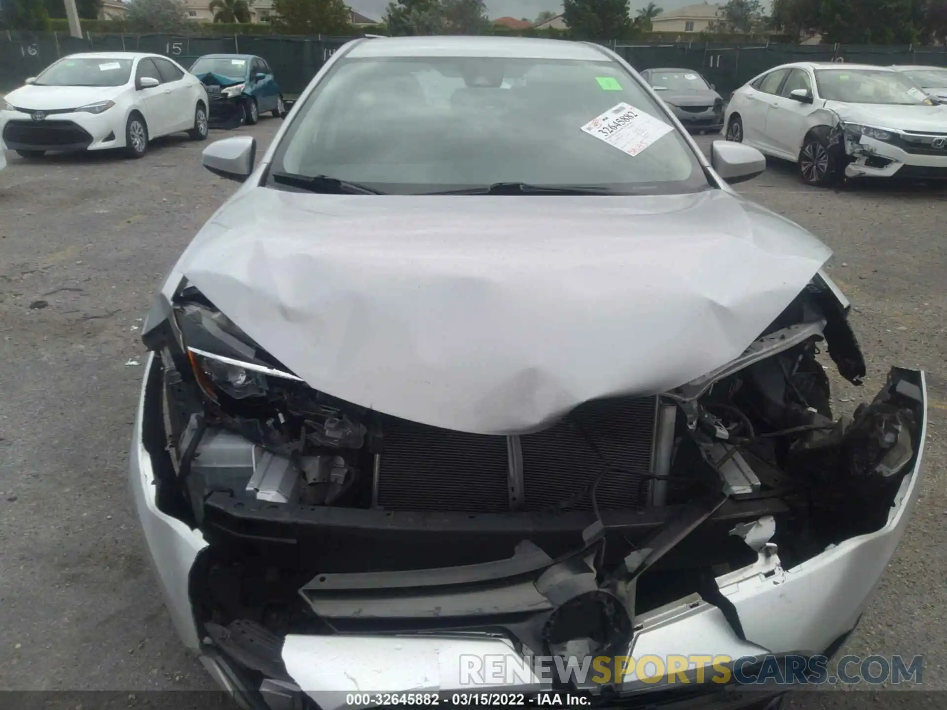 6 Photograph of a damaged car 2T1BURHE2KC131313 TOYOTA COROLLA 2019