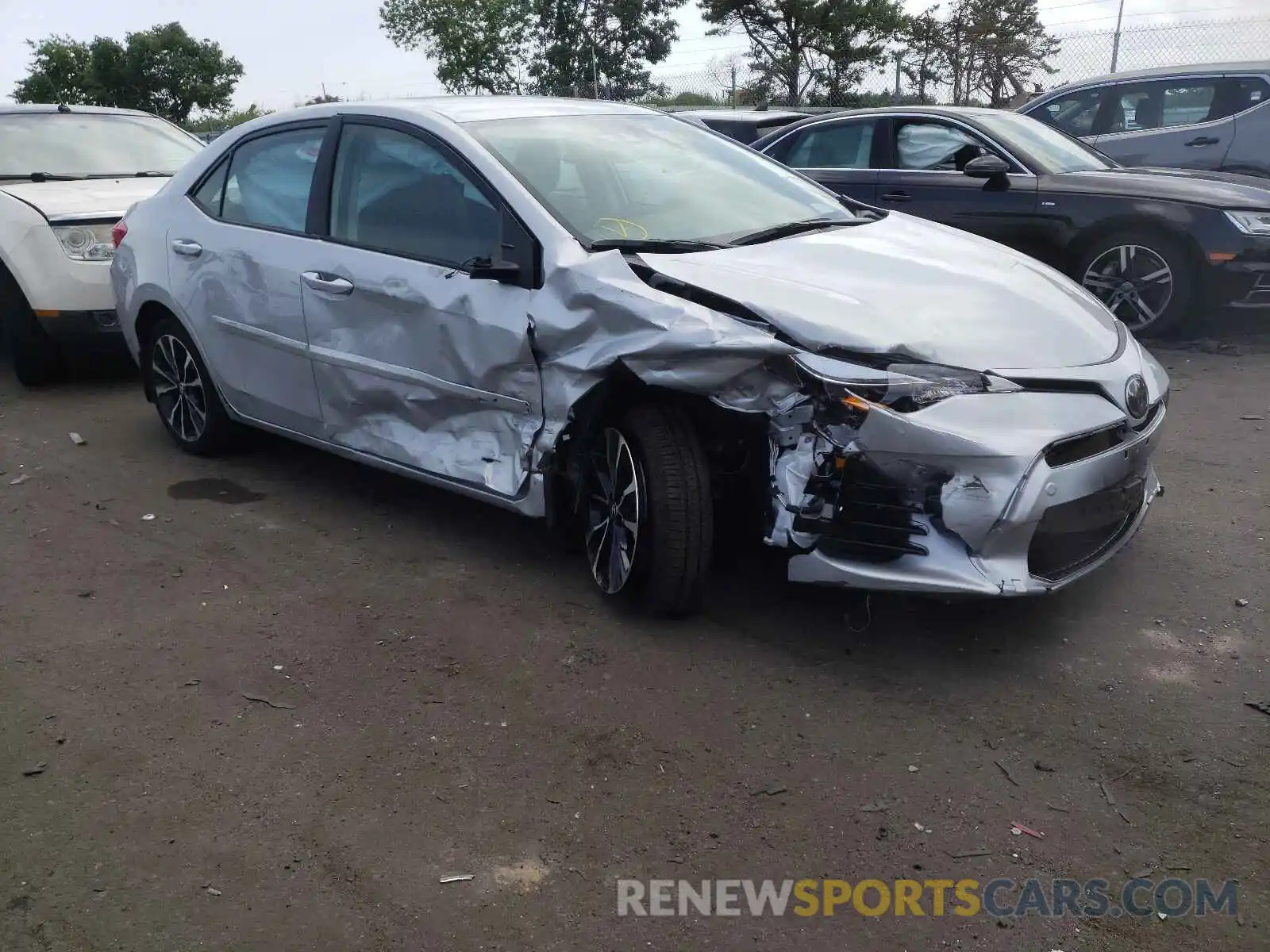 1 Photograph of a damaged car 2T1BURHE2KC131649 TOYOTA COROLLA 2019